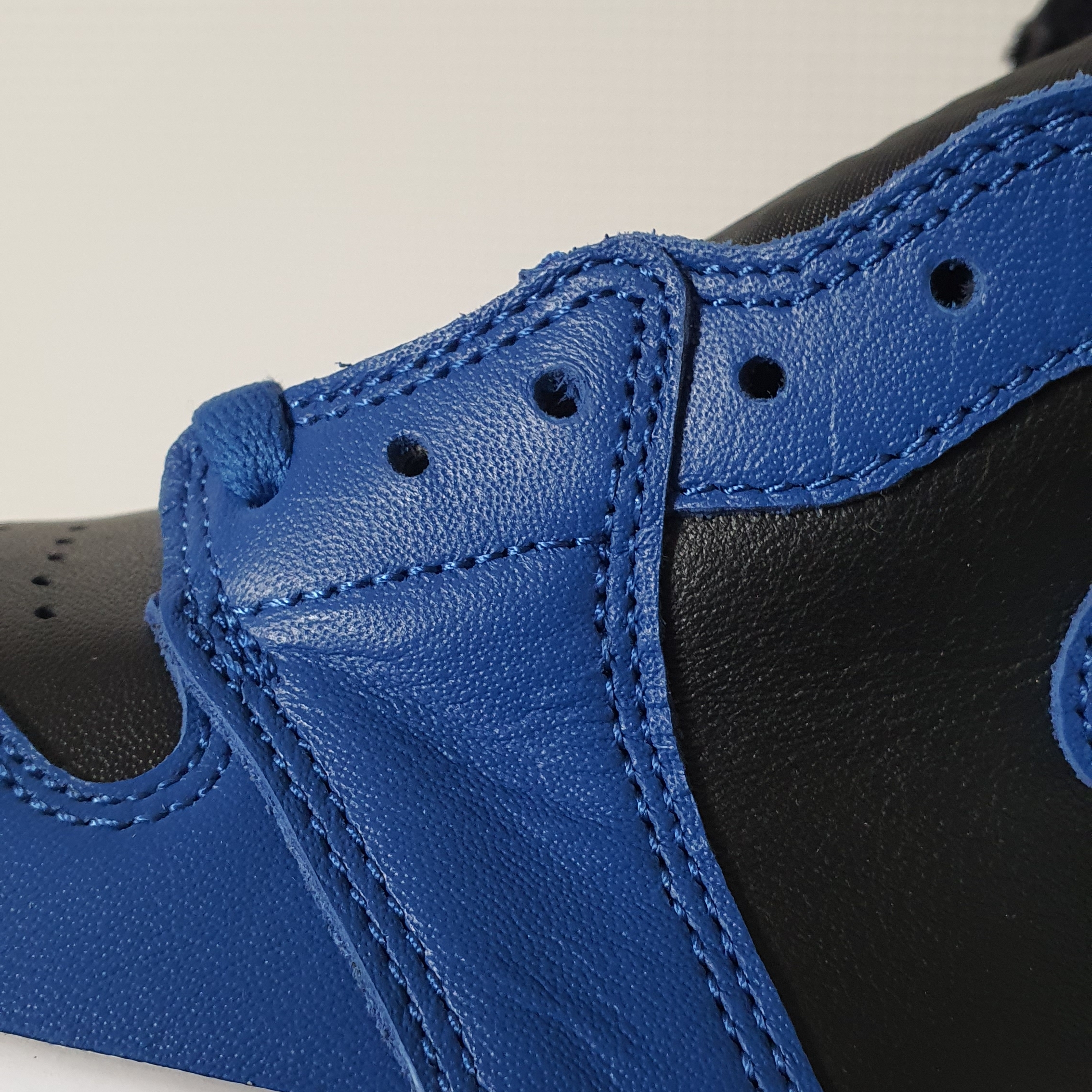 Jordan 1 Retro High OG Dark Marina Blue 착용 스타일 - 2