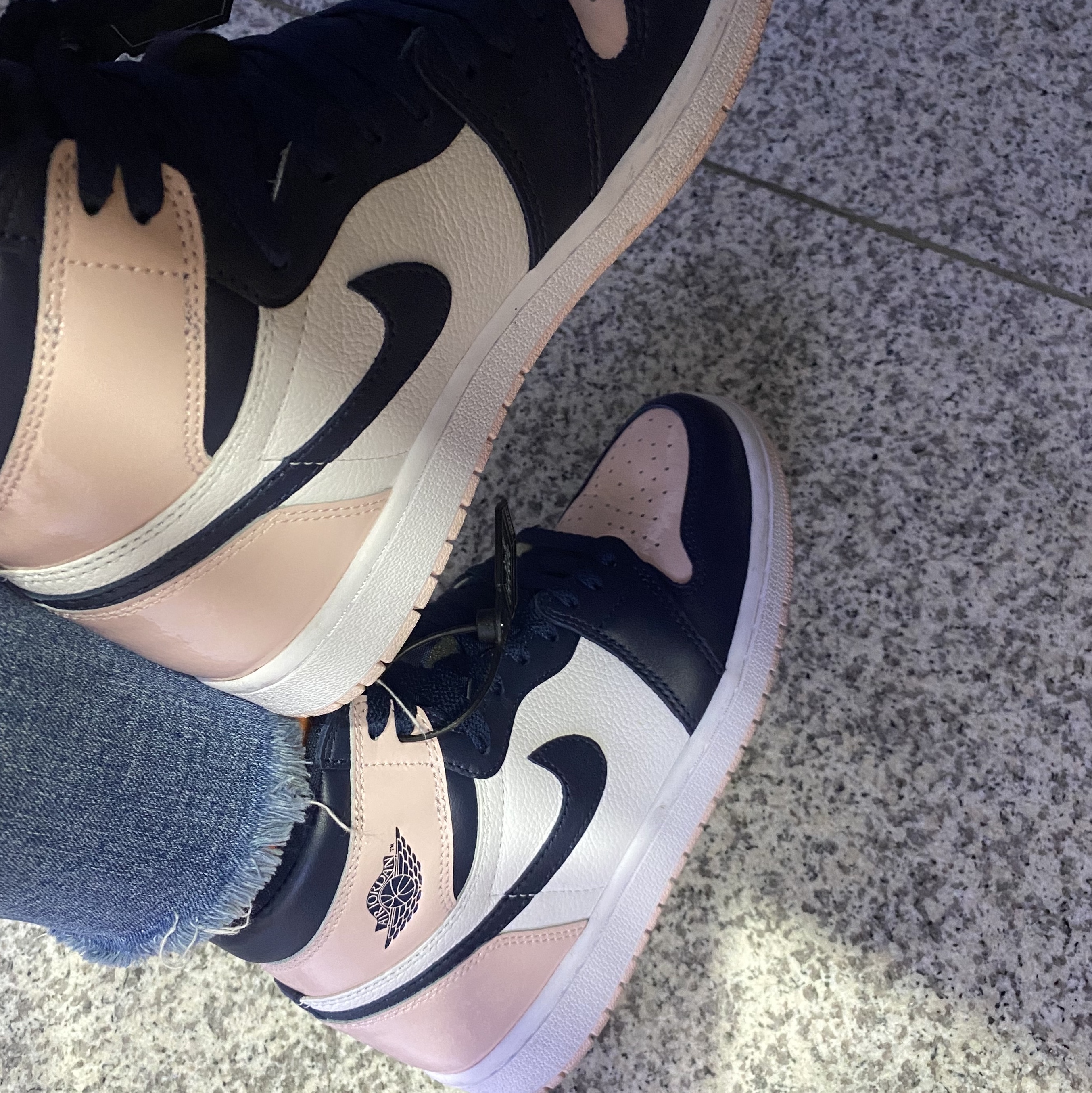 (W) Jordan 1 Retro High OG Atmosphere 착용 스타일 - 3