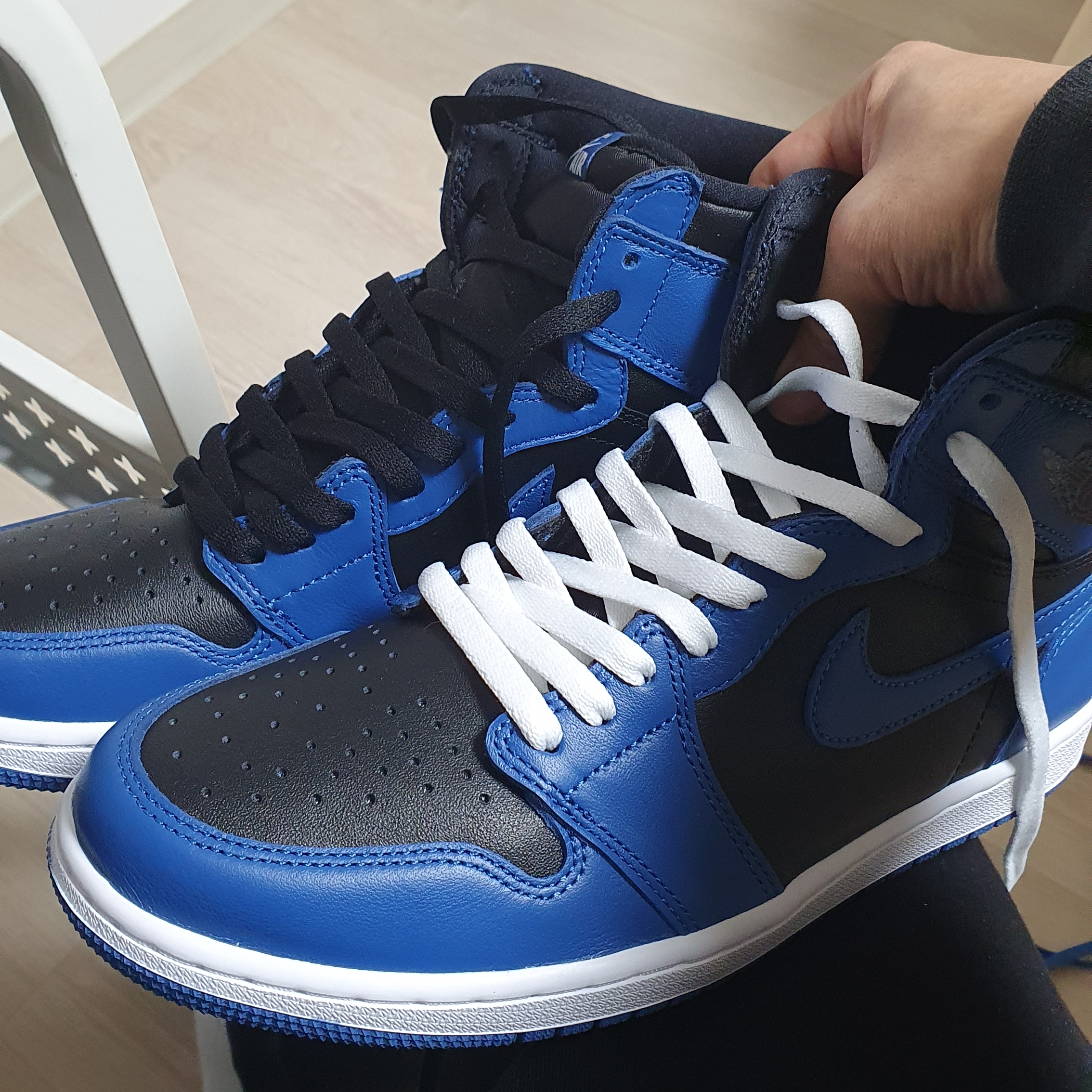 Jordan 1 Retro High OG Dark Marina Blue 착용 스타일 - 2