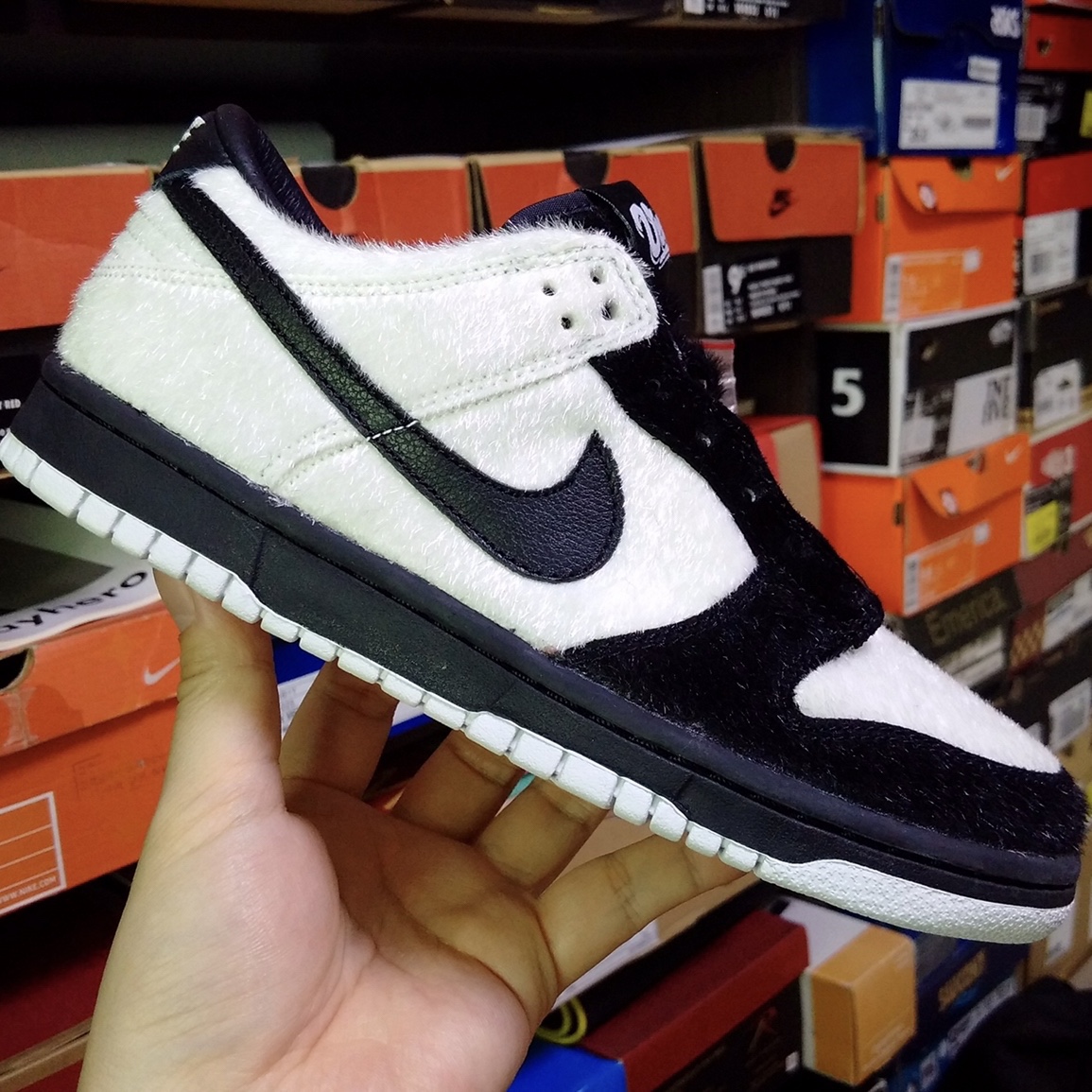 (GS) Nike Dunk Low Ueno Panda 착용 스타일 - 1
