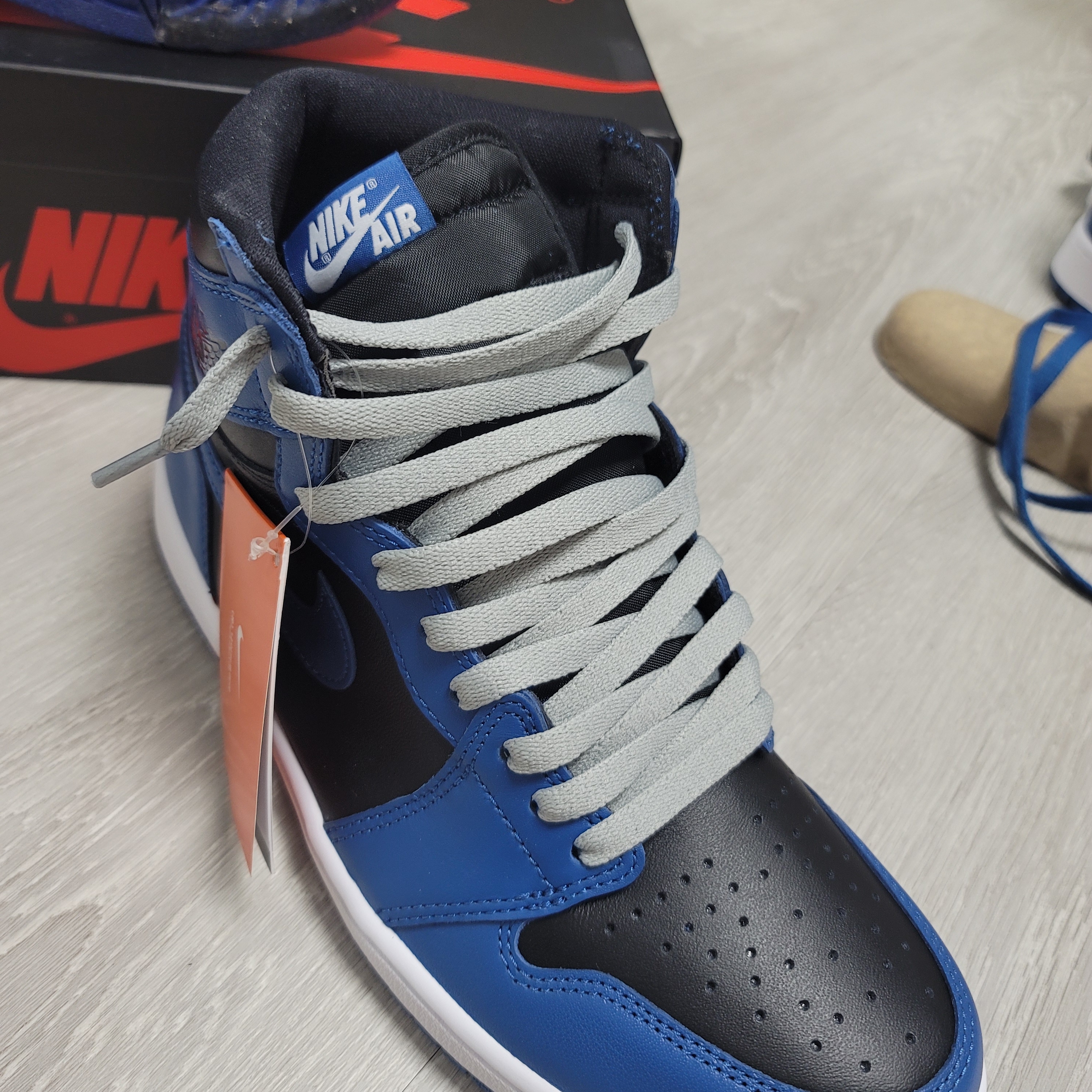 Jordan 1 Retro High OG Royal Toe, Jordan 1 Retro High OG Dark Marina Blue 착용 스타일 - 3
