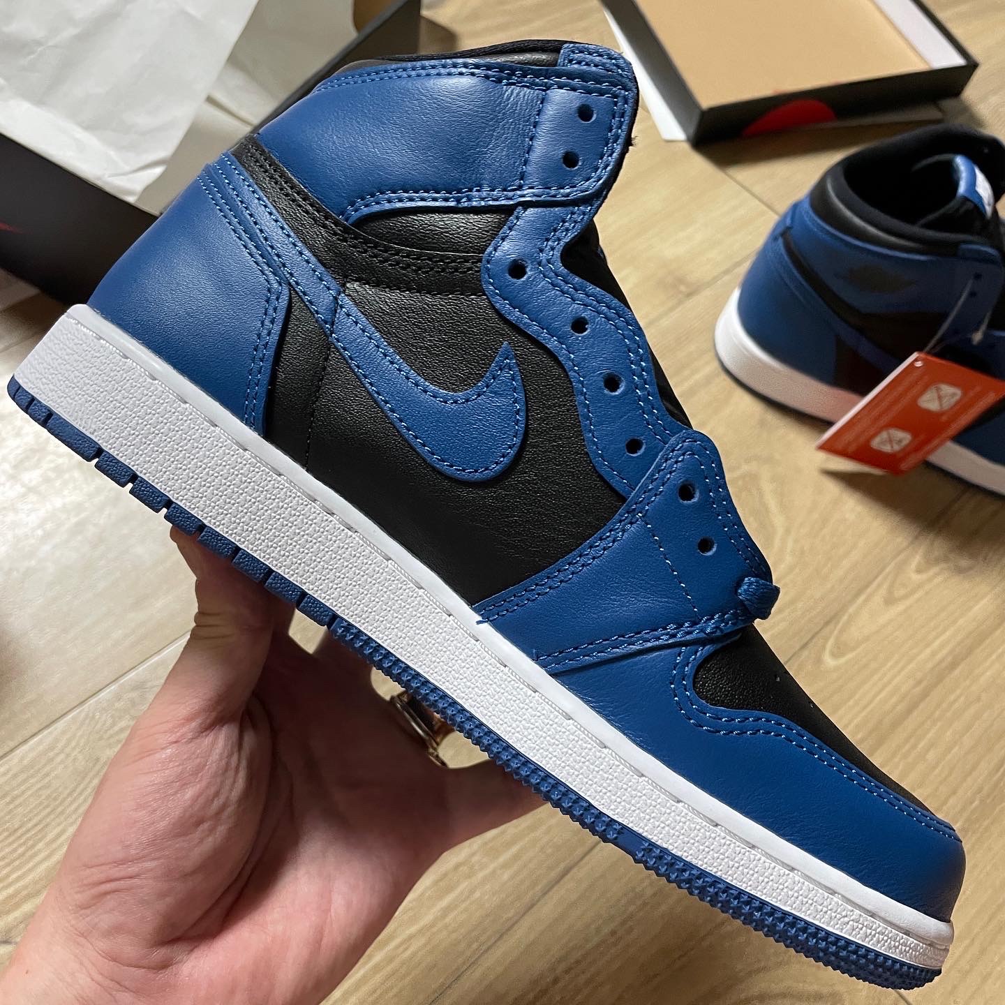 (GS) Jordan 1 Retro High OG Dark Marina Blue 착용 스타일 - 2