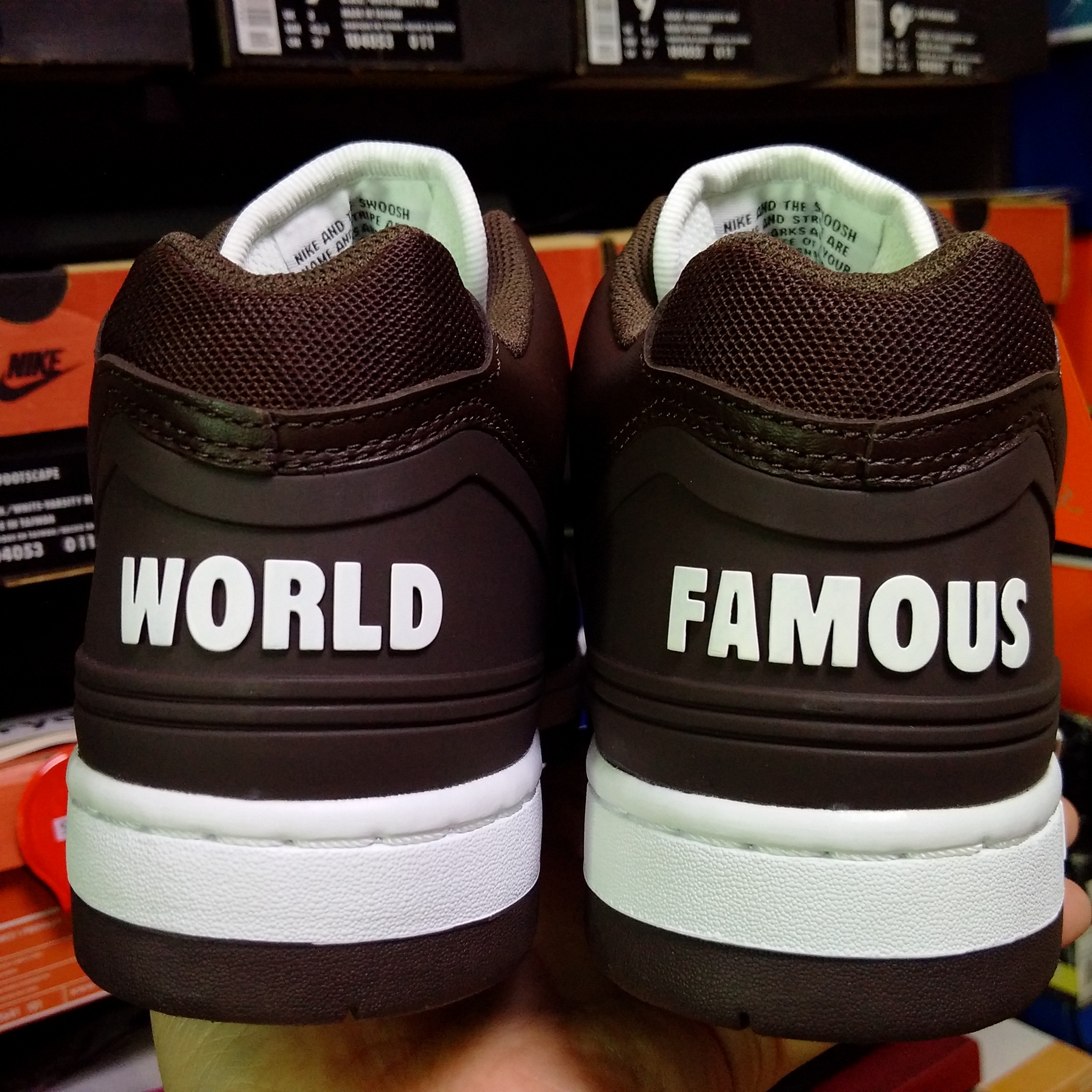 Nike x Supreme SB Air Force 2 Low Brown 착용 스타일 - 3