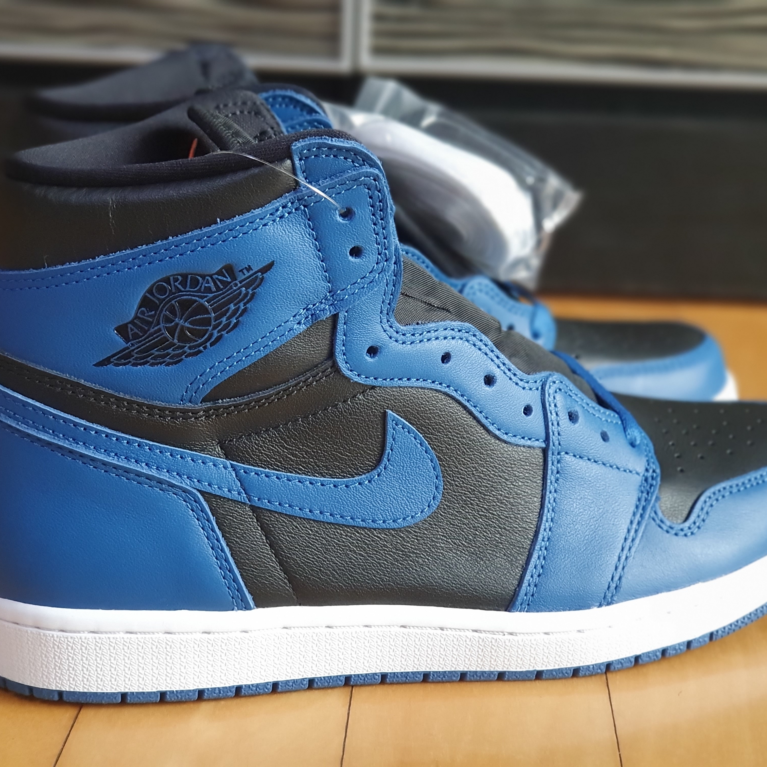 Jordan 1 Retro High OG Dark Marina Blue 착용 스타일 - 1