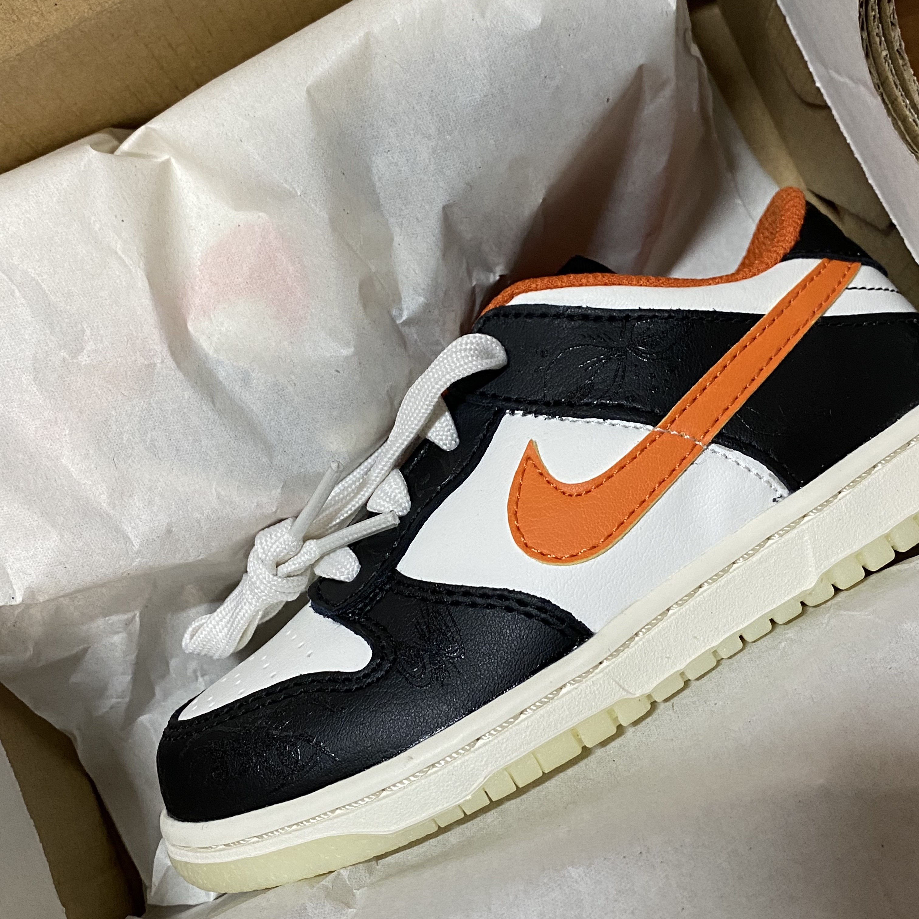 (TD) Nike Dunk Low PRM Halloween 착용 스타일