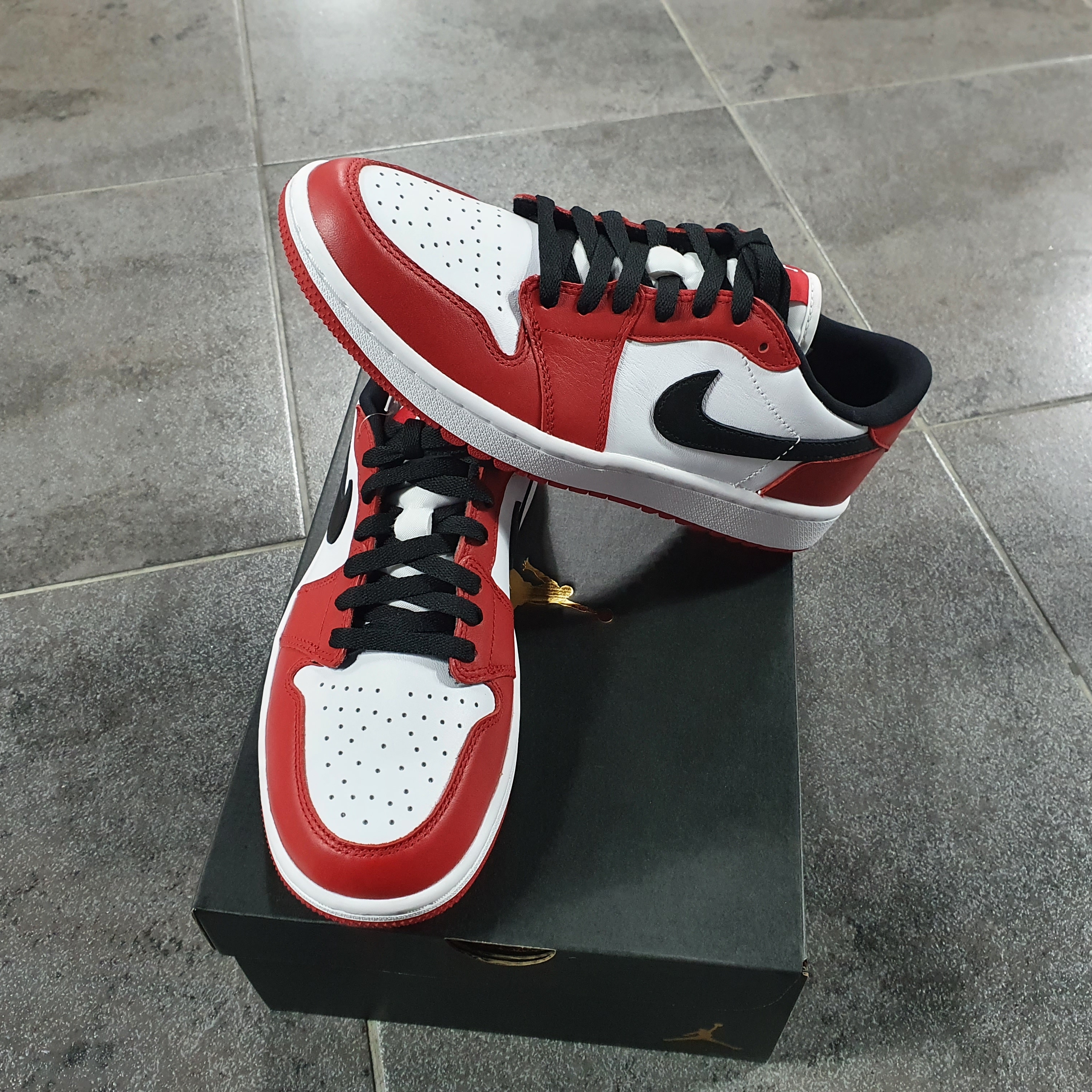 Jordan 1 Low Golf Chicago 착용 스타일