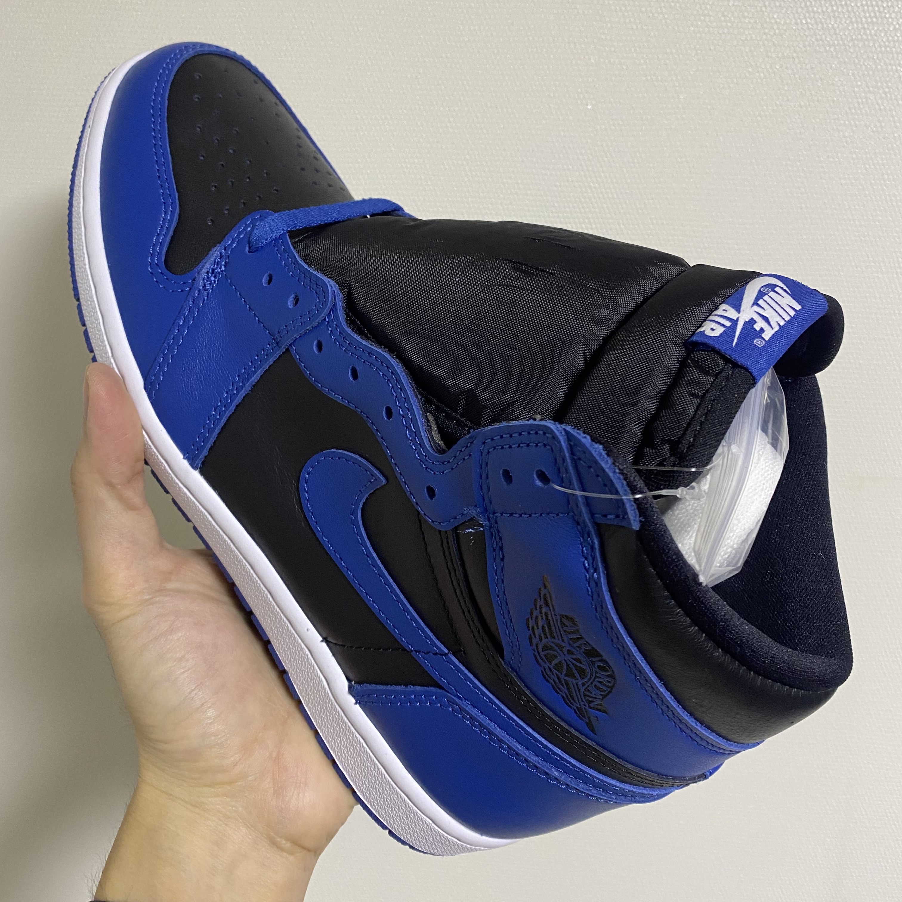 Jordan 1 Retro High OG Dark Marina Blue 착용 스타일
