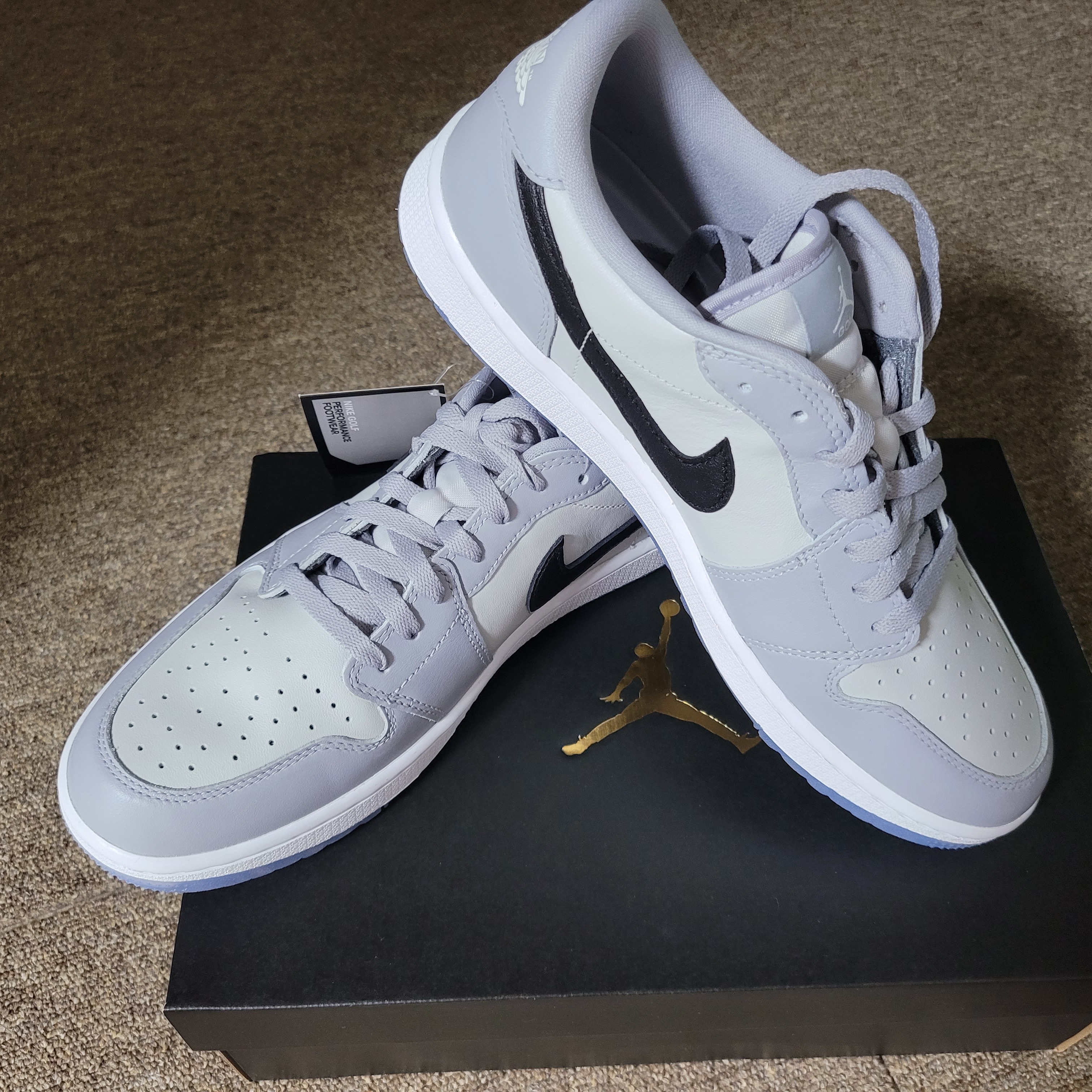 Jordan 1 Low Golf Wolf Grey 착용 스타일 - 1