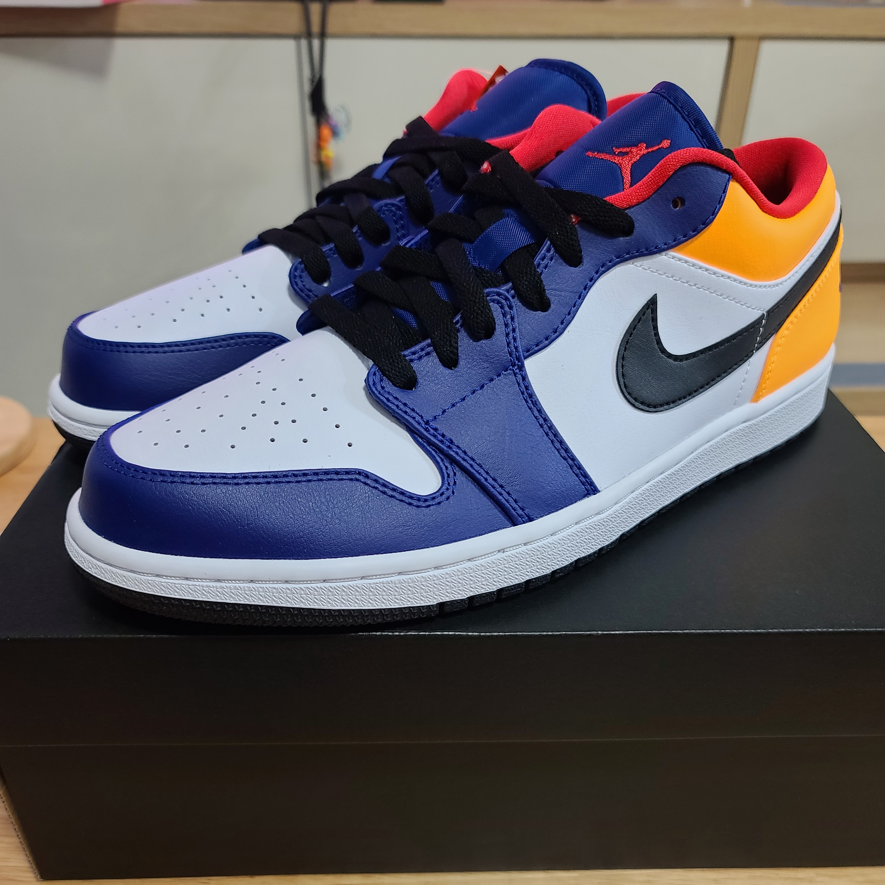 Jordan 1 Low Royal Yellow 착용 스타일