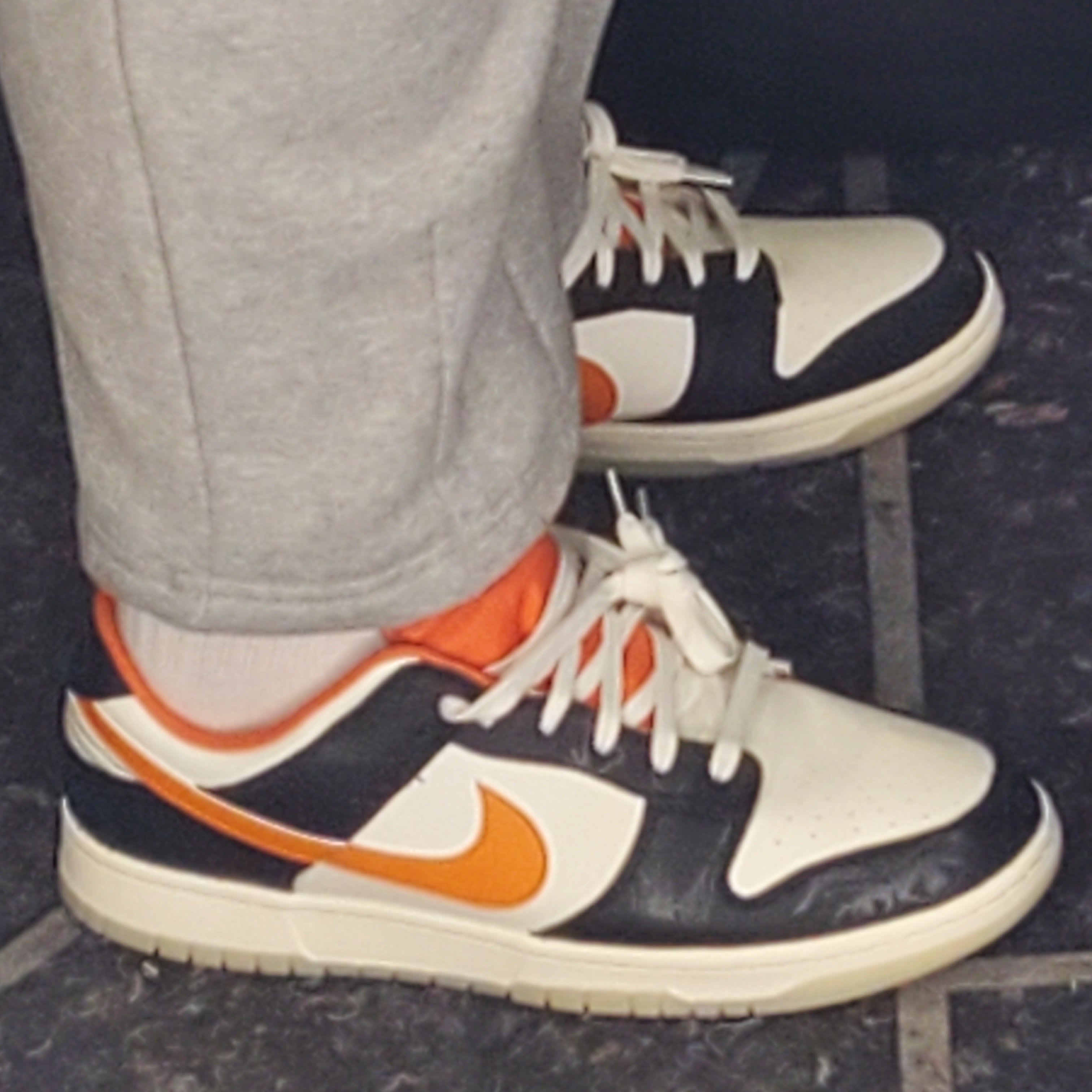 Nike Dunk Low Retro PRM Halloween 착용 스타일