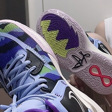 (GS) Nike Kyrie 8 Infinity Journey and Reward 착용 스타일 - 1