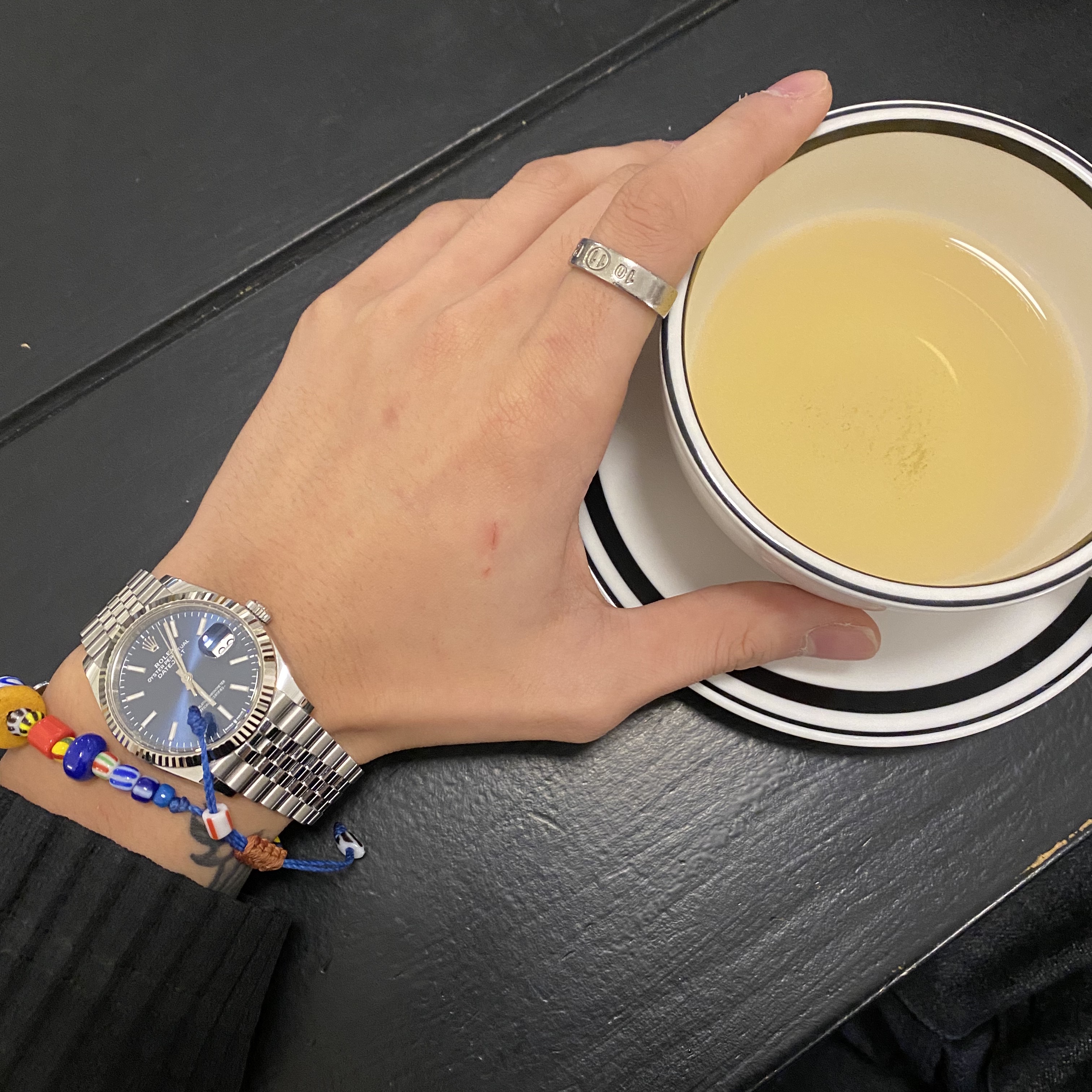 Rolex Datejust 36mm 126234 Bright Blue Jubilee 착용 스타일