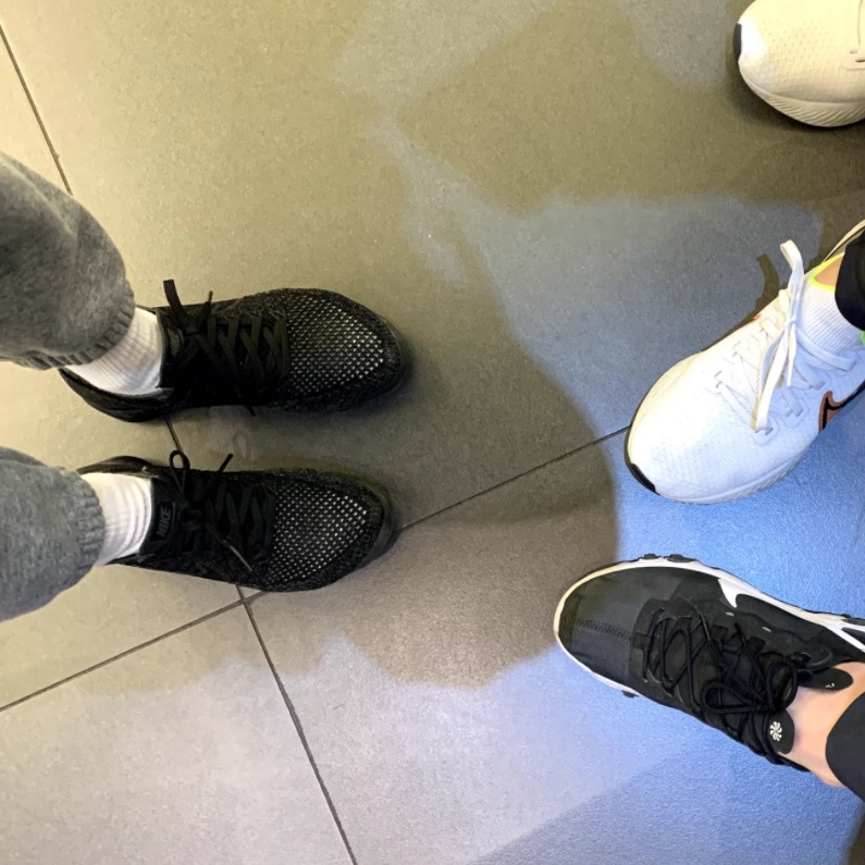 (W) Nike Air VaporMax Flyknit Triple Black 2.0 착용 스타일