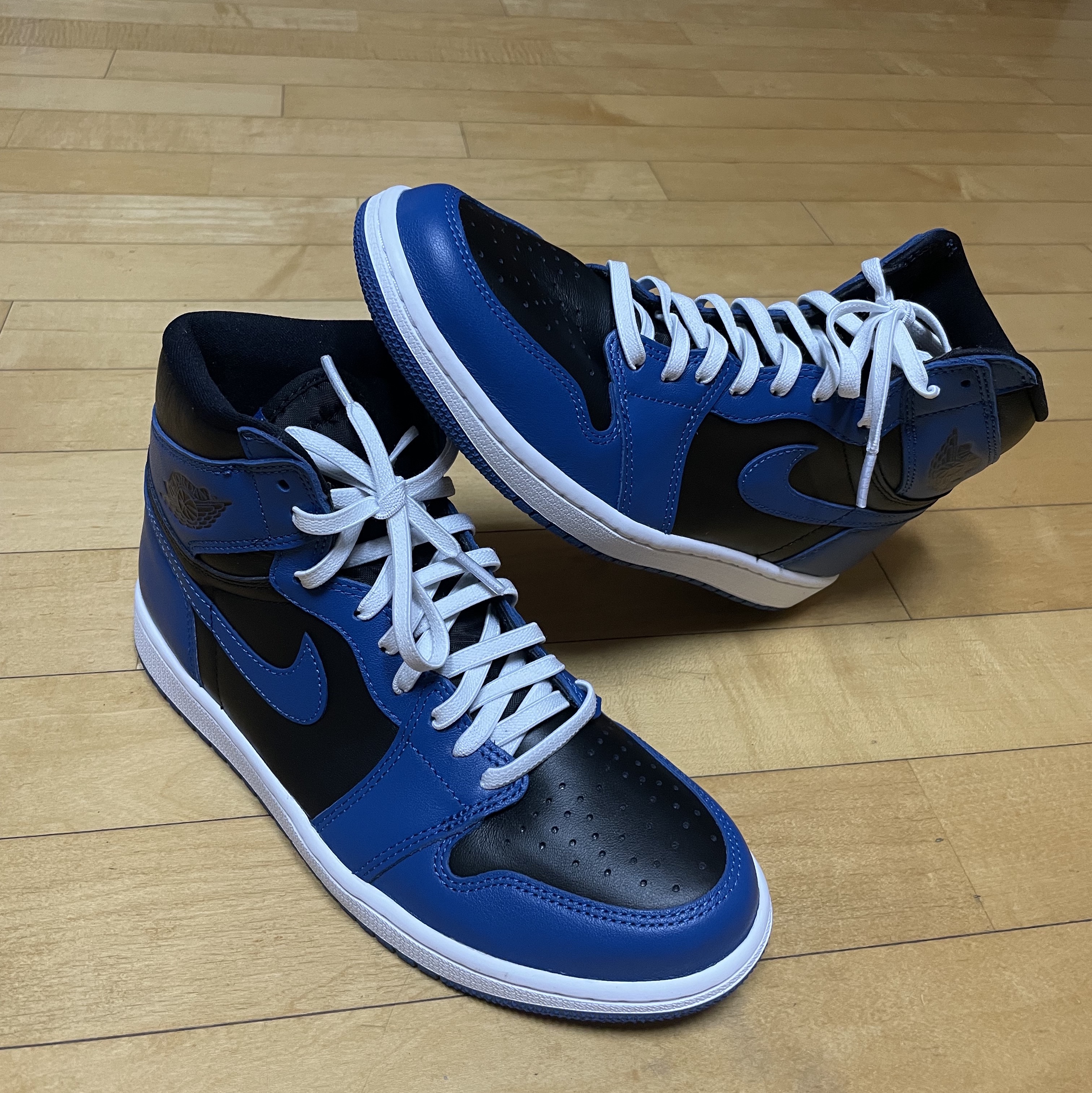 Jordan 1 Retro High OG Dark Marina Blue 착용 스타일 - 1