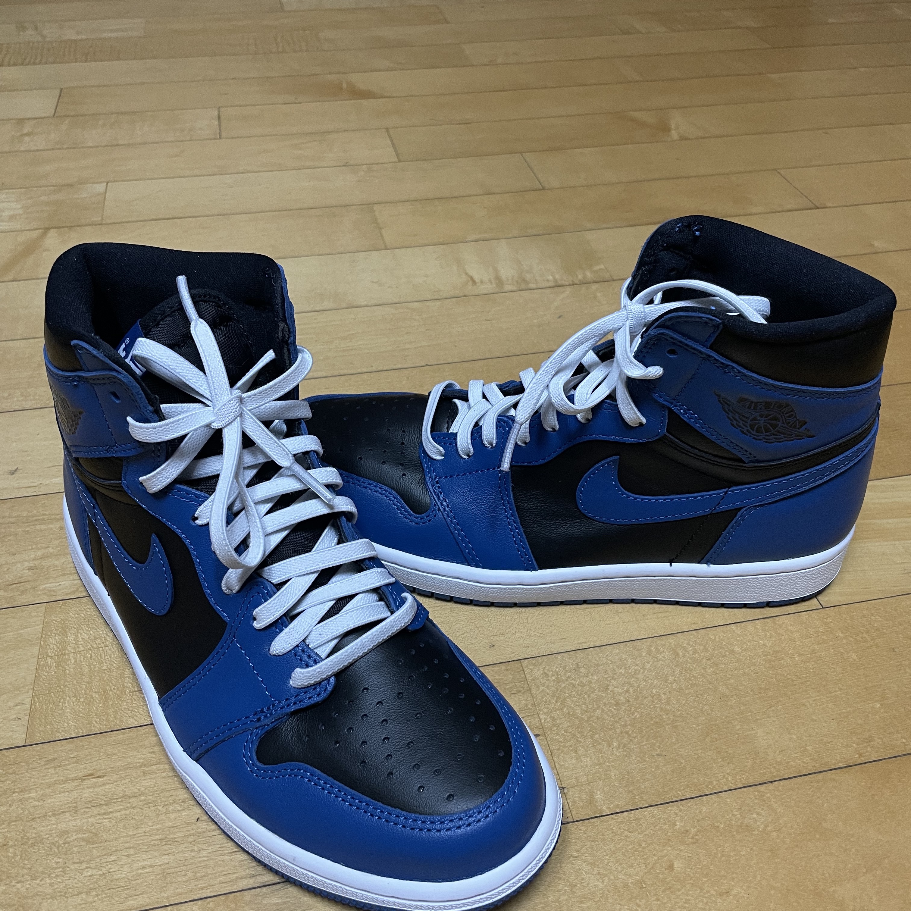 Jordan 1 Retro High OG Dark Marina Blue 착용 스타일 - 2