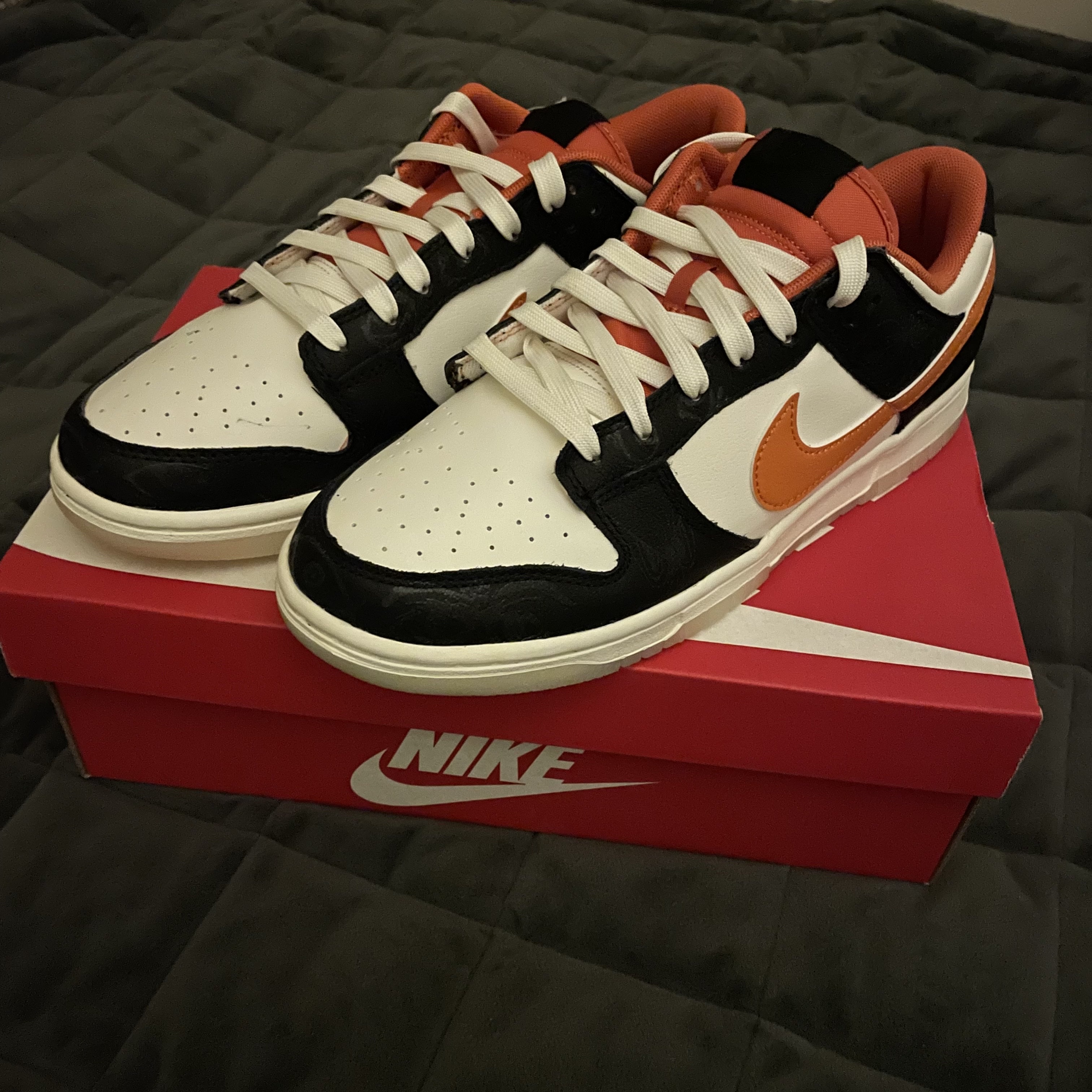 Nike Dunk Low Retro PRM Halloween 착용 스타일