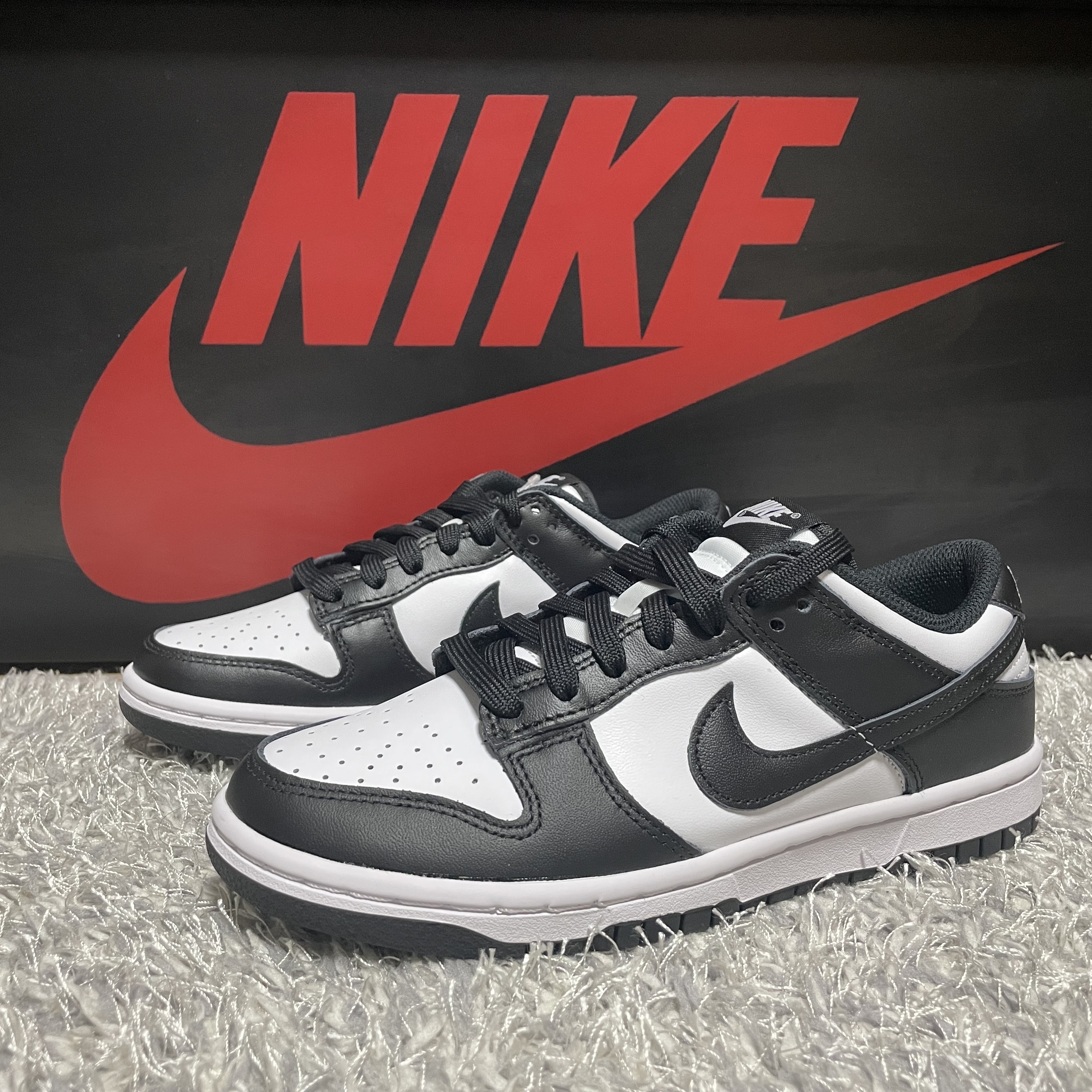 (W) Nike Dunk Low Black 착용 스타일