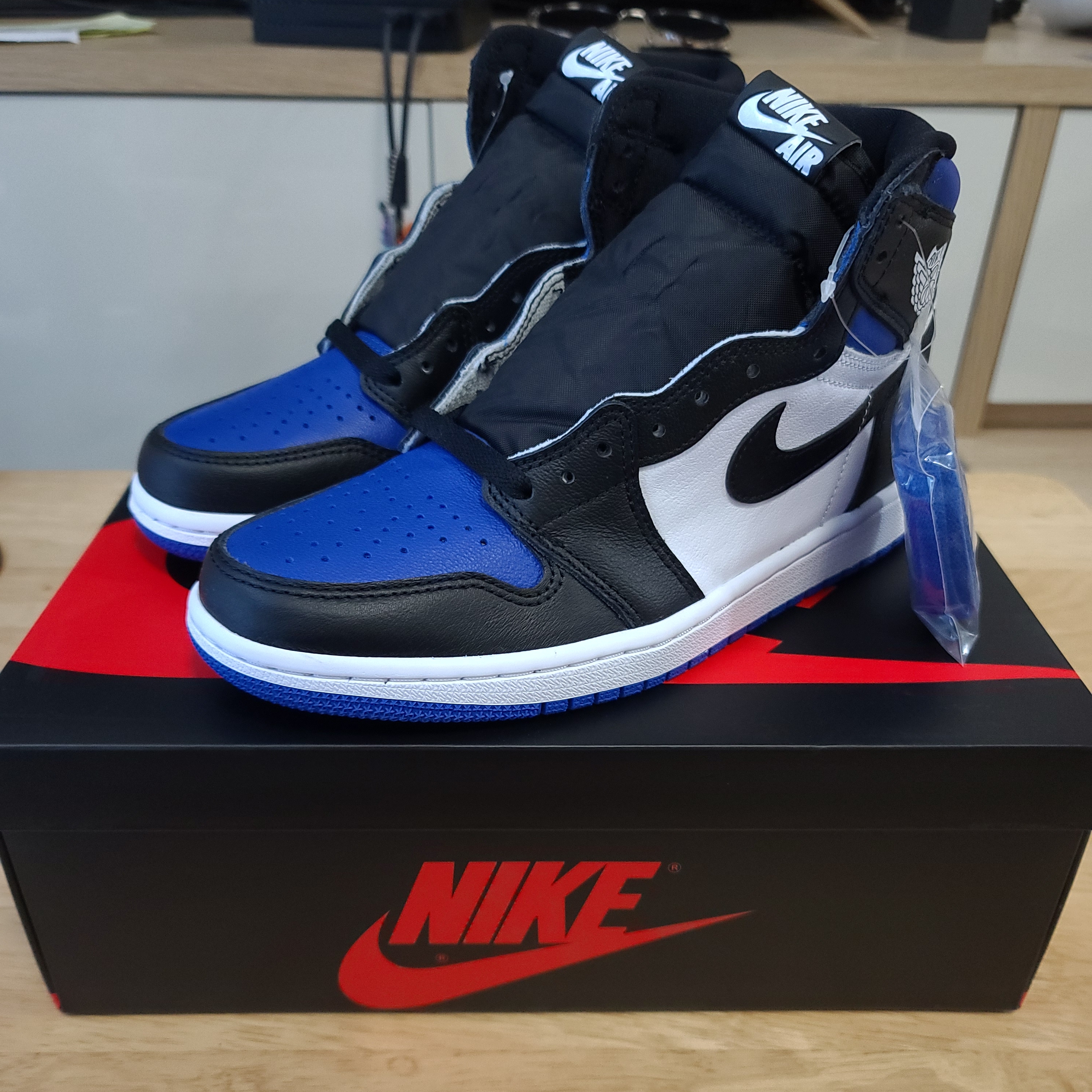 Jordan 1 Retro High OG Royal Toe 착용 스타일