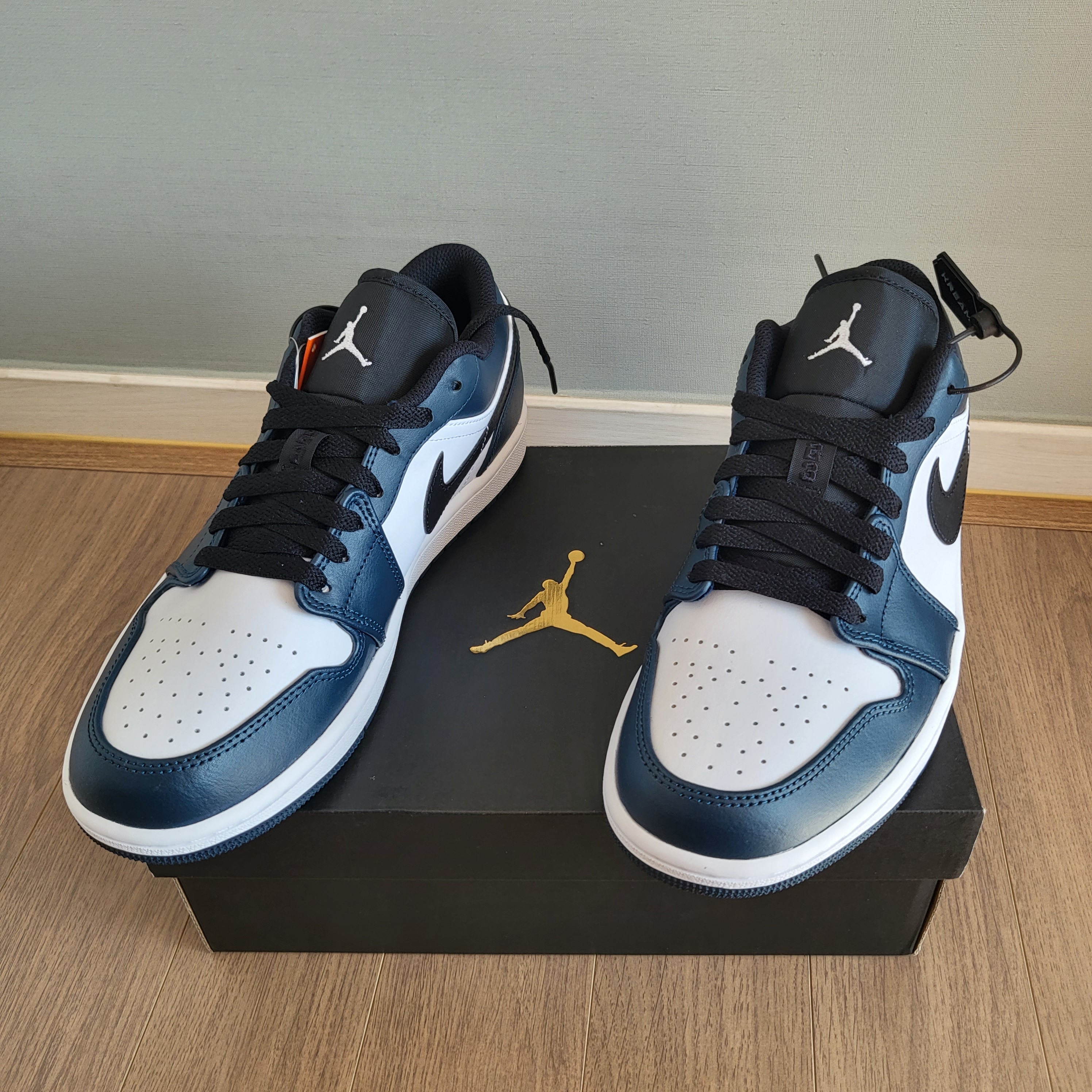 Jordan 1 Low Dark Teal 착용 스타일 - 1
