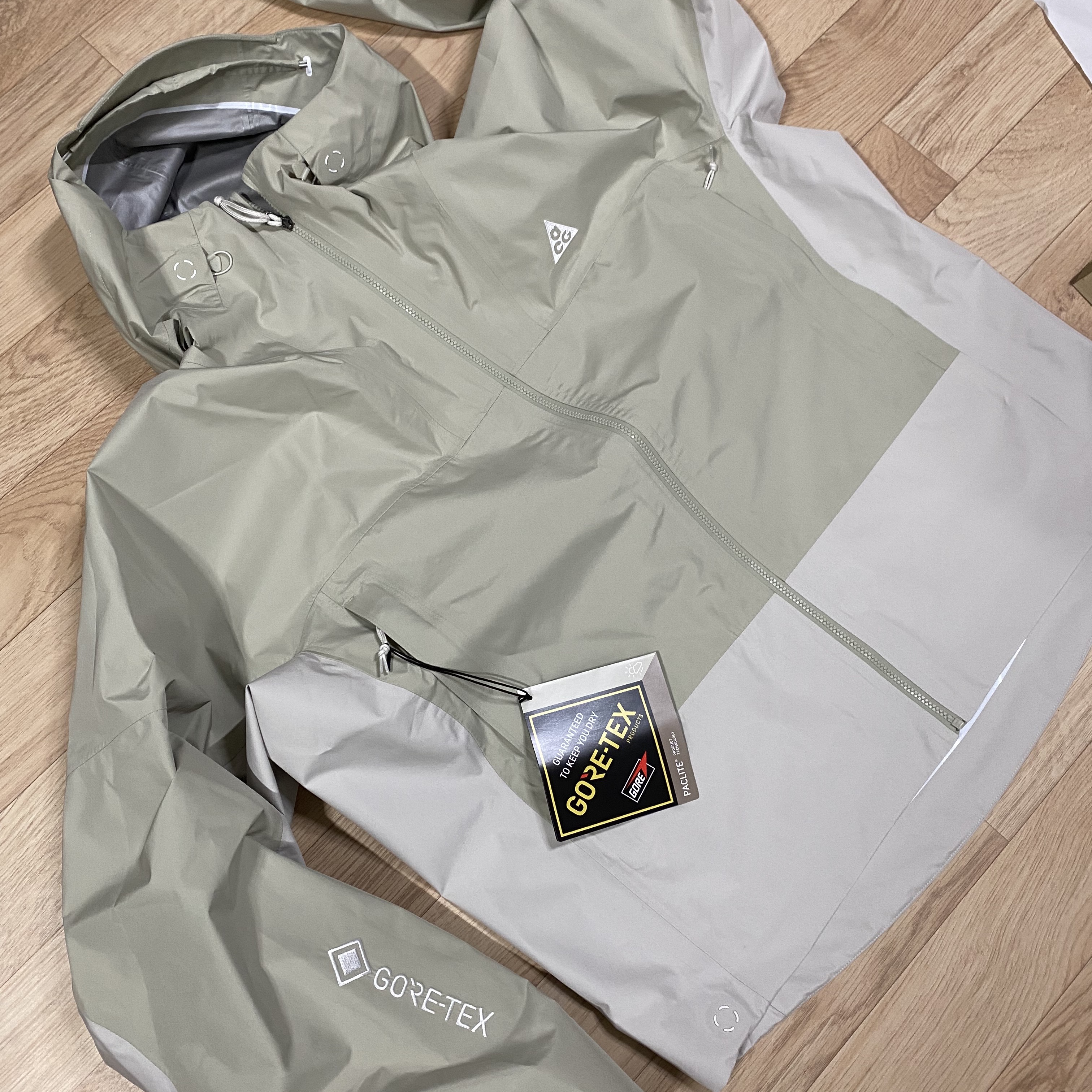 Nike ACG Storm-Fit ADV Chain of Craters Jacket Light Stone - Asia 착용 스타일