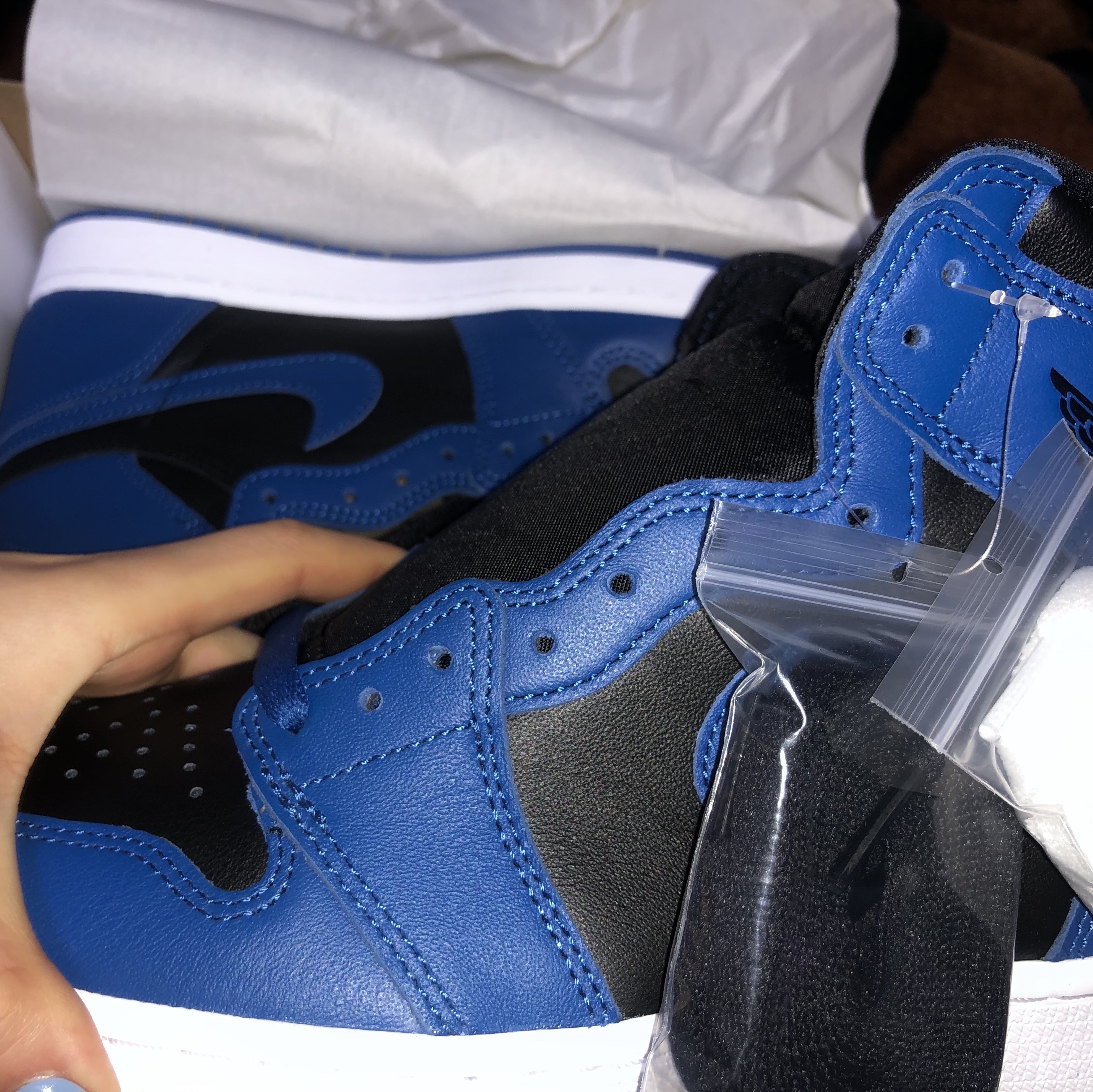 Jordan 1 Retro High OG Dark Marina Blue 착용 스타일 - 3