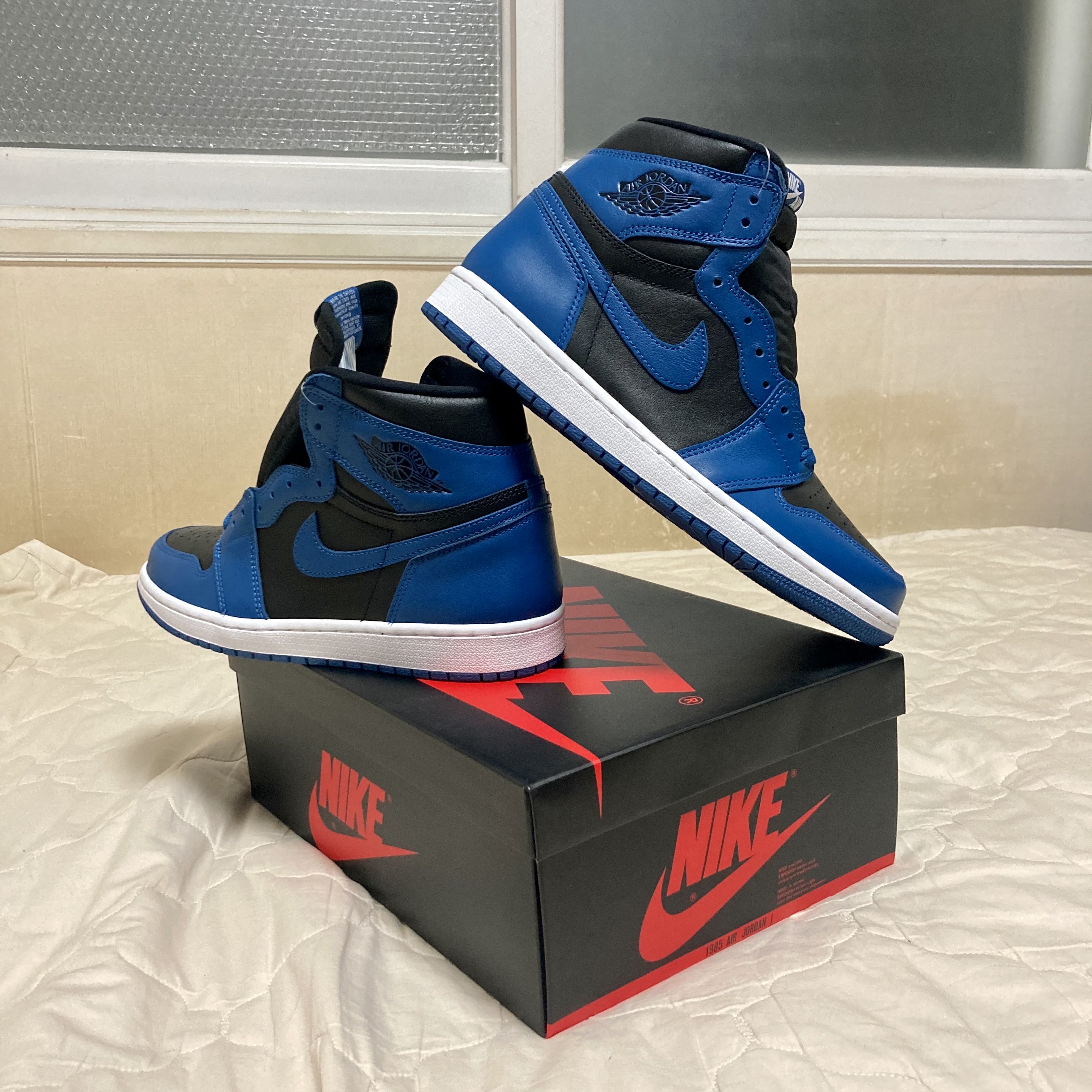 Jordan 1 Retro High OG Dark Marina Blue 착용 스타일 - 4
