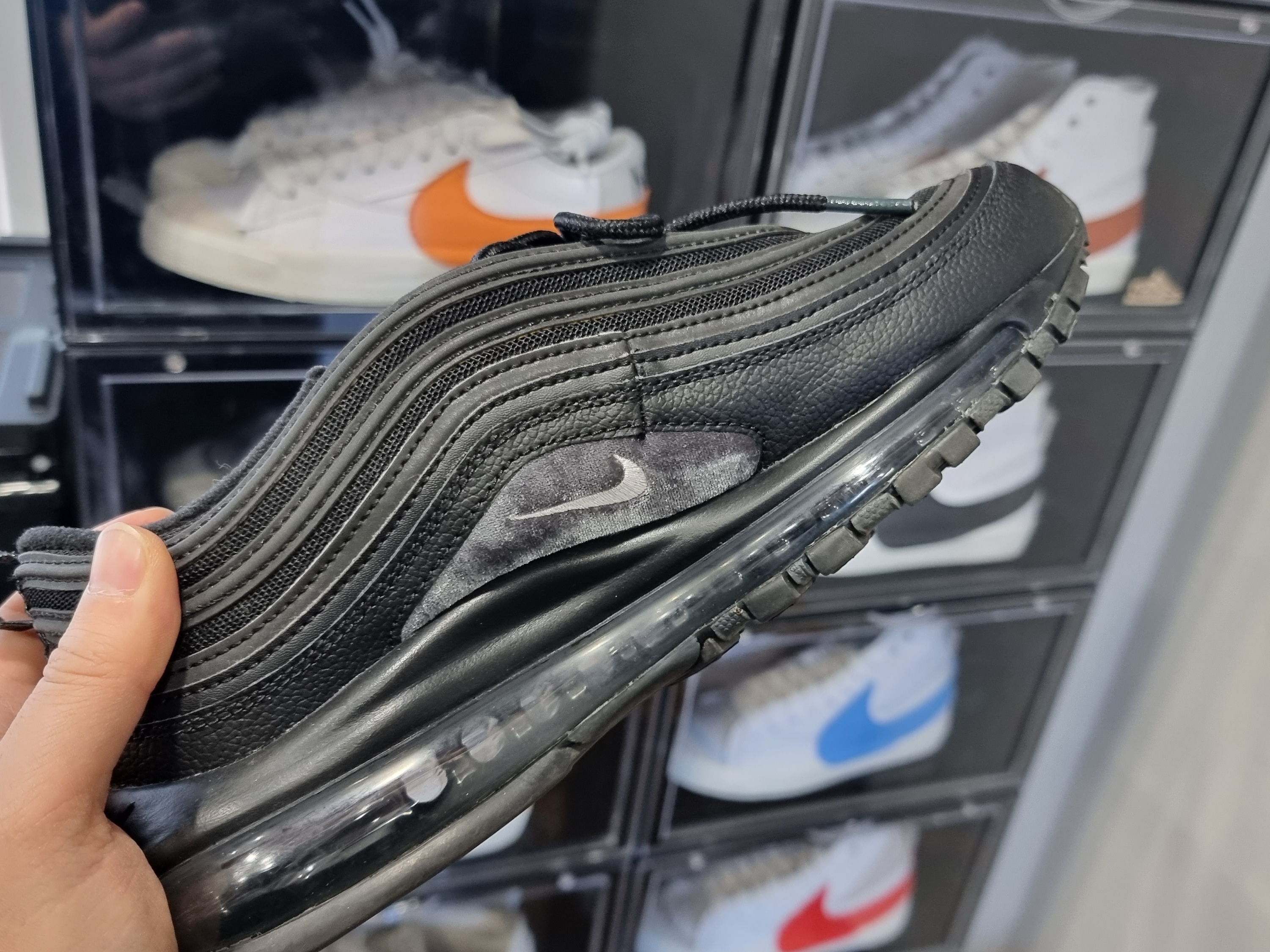 Nike Air Max 97 Black White Anthracite 착용 스타일
