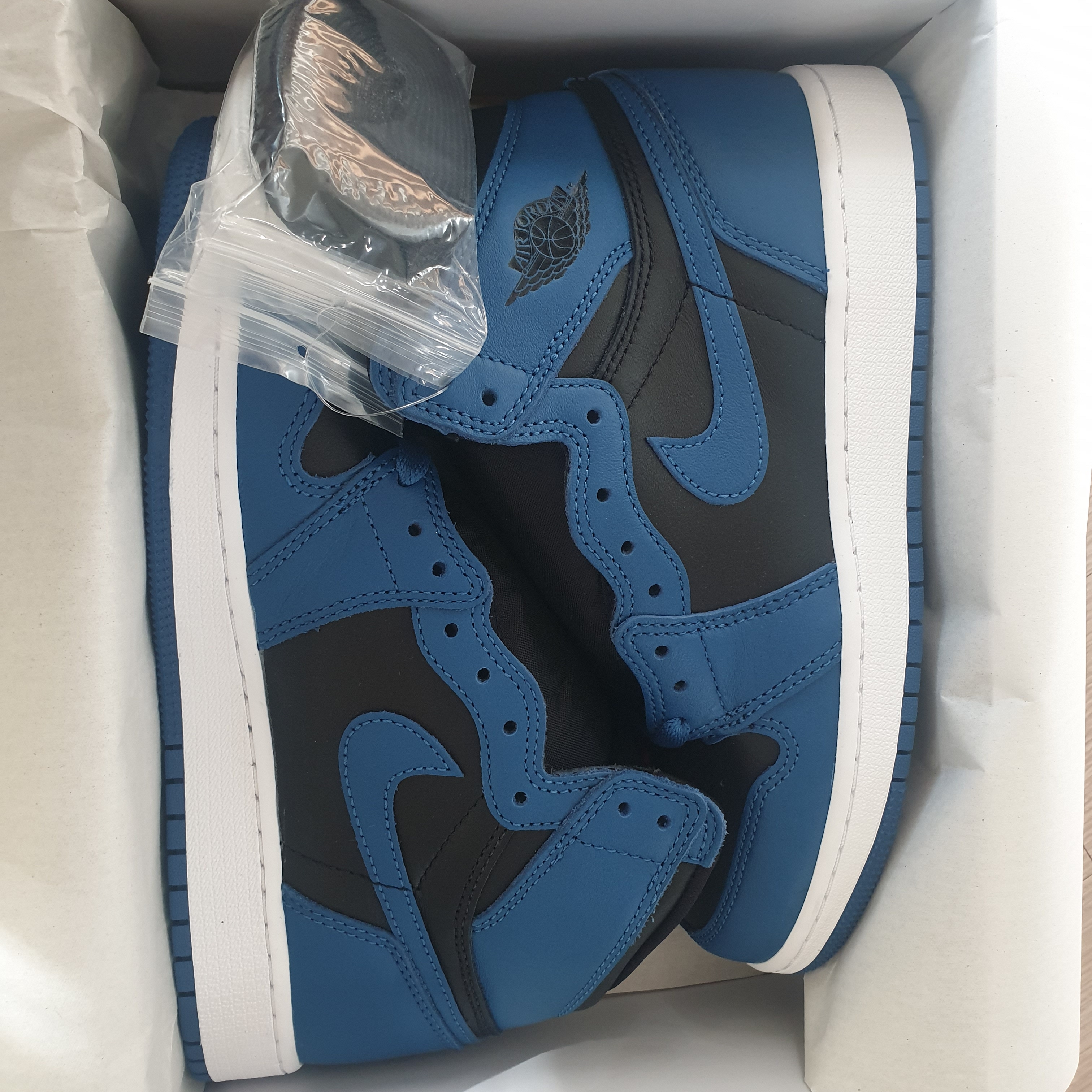 (GS) Jordan 1 Retro High OG Dark Marina Blue 착용 스타일 - 1