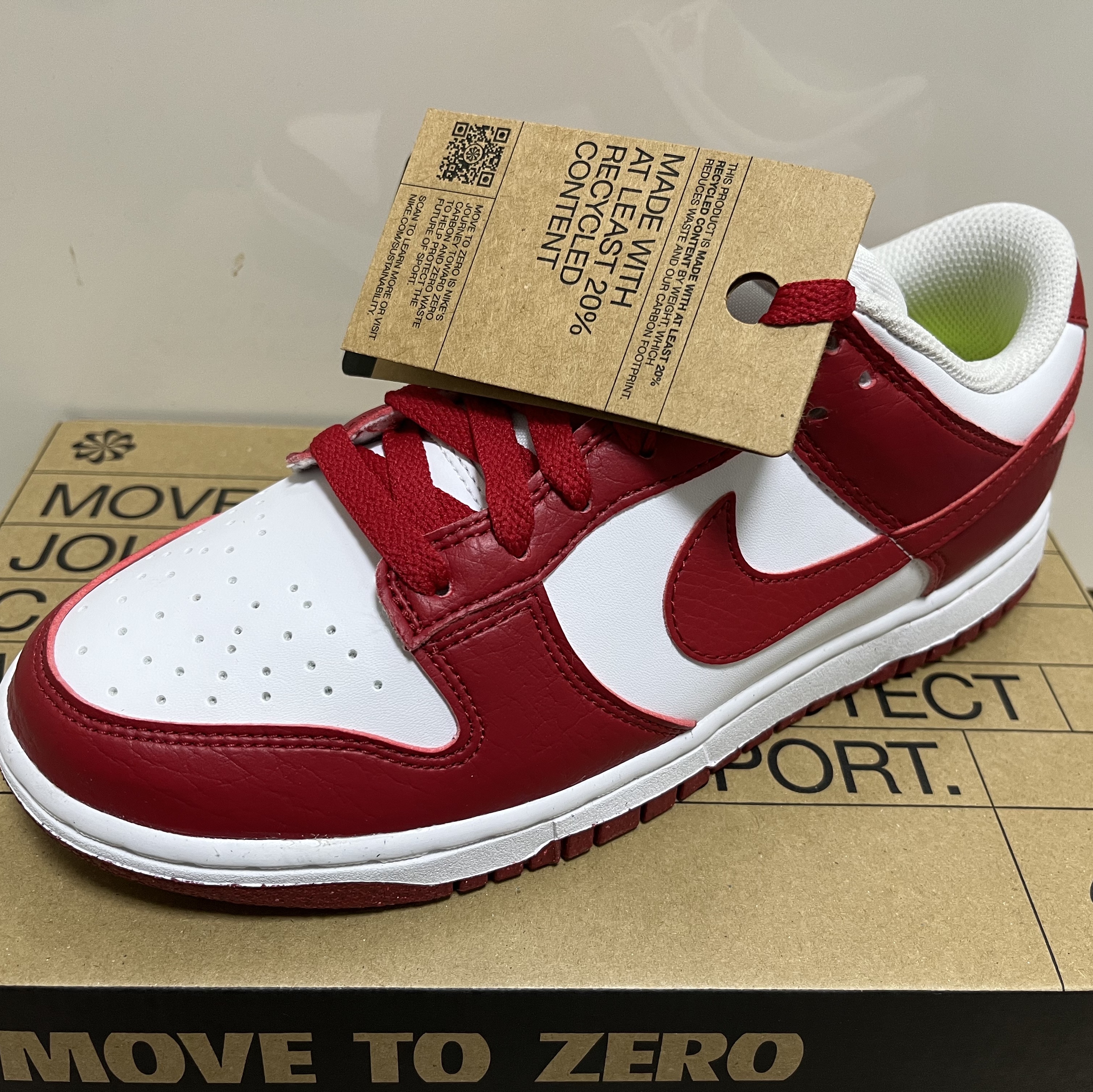 (W) Nike Dunk Low Next Nature Gym Red 착용 스타일