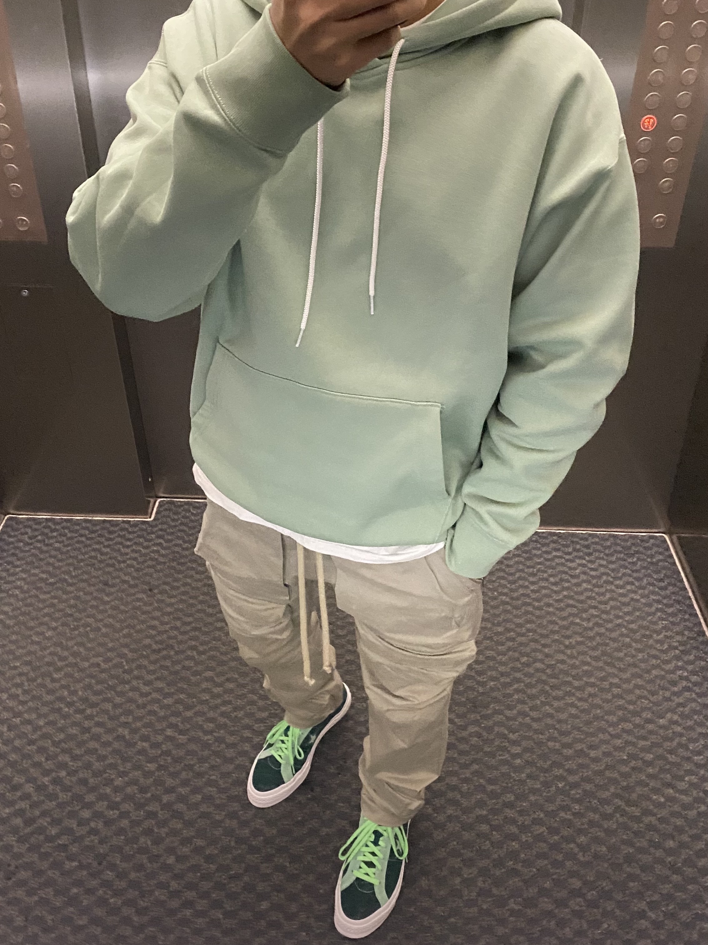 Nike M NRG Fleece Hoodie Steam 착용 스타일
