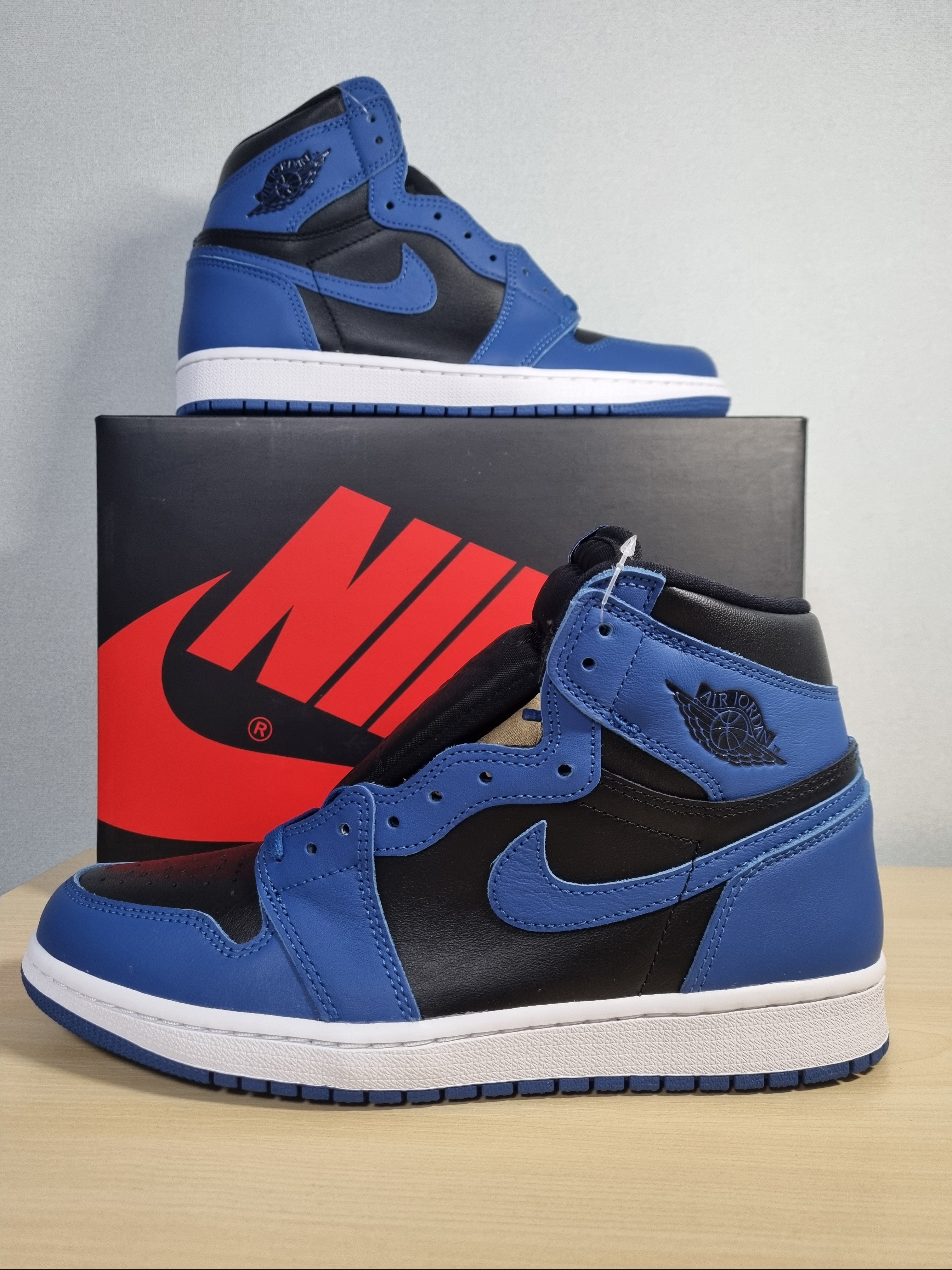 Jordan 1 Retro High OG Dark Marina Blue 착용 스타일