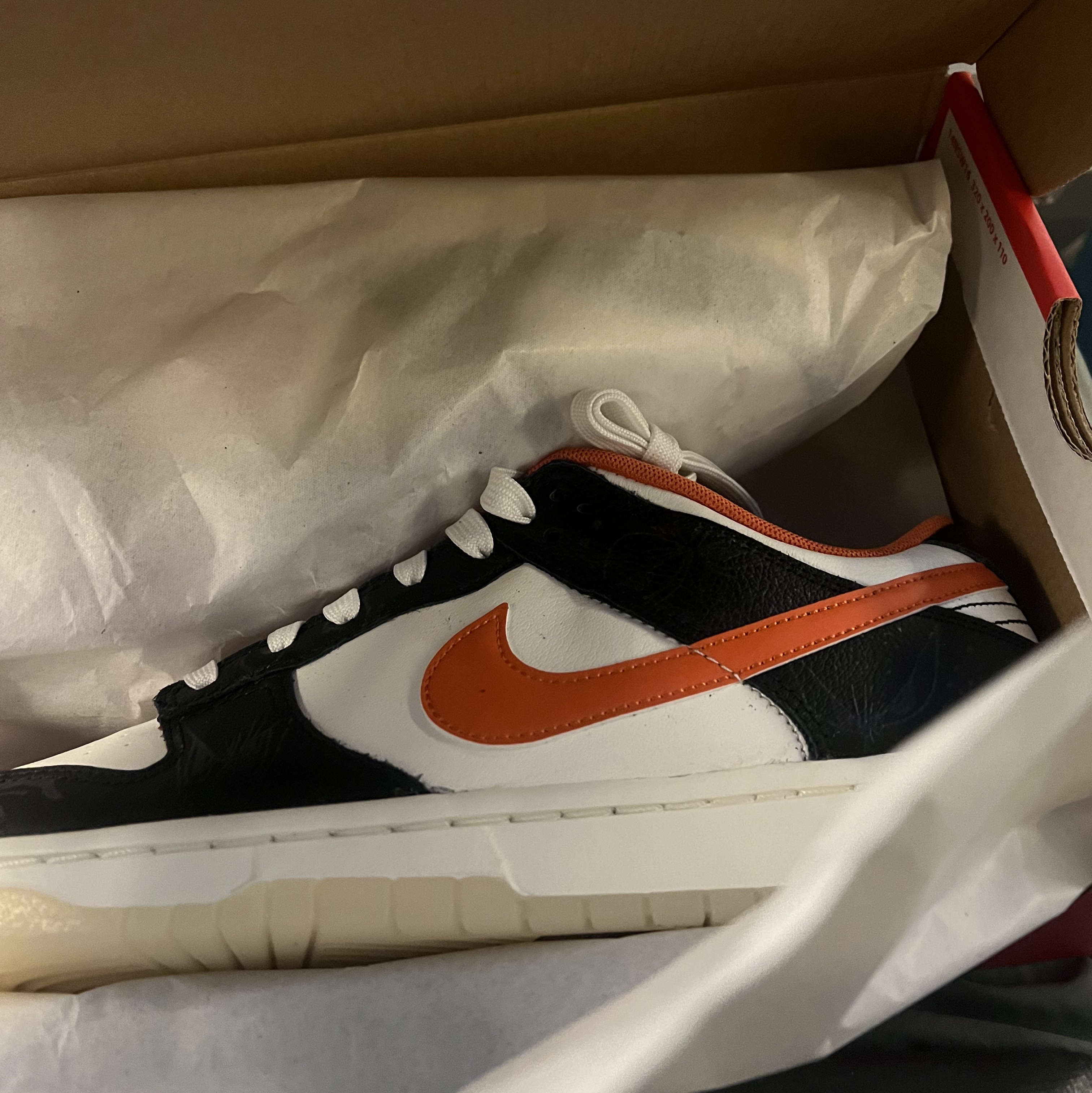 Nike Dunk Low Retro PRM Halloween 착용 스타일 - 3