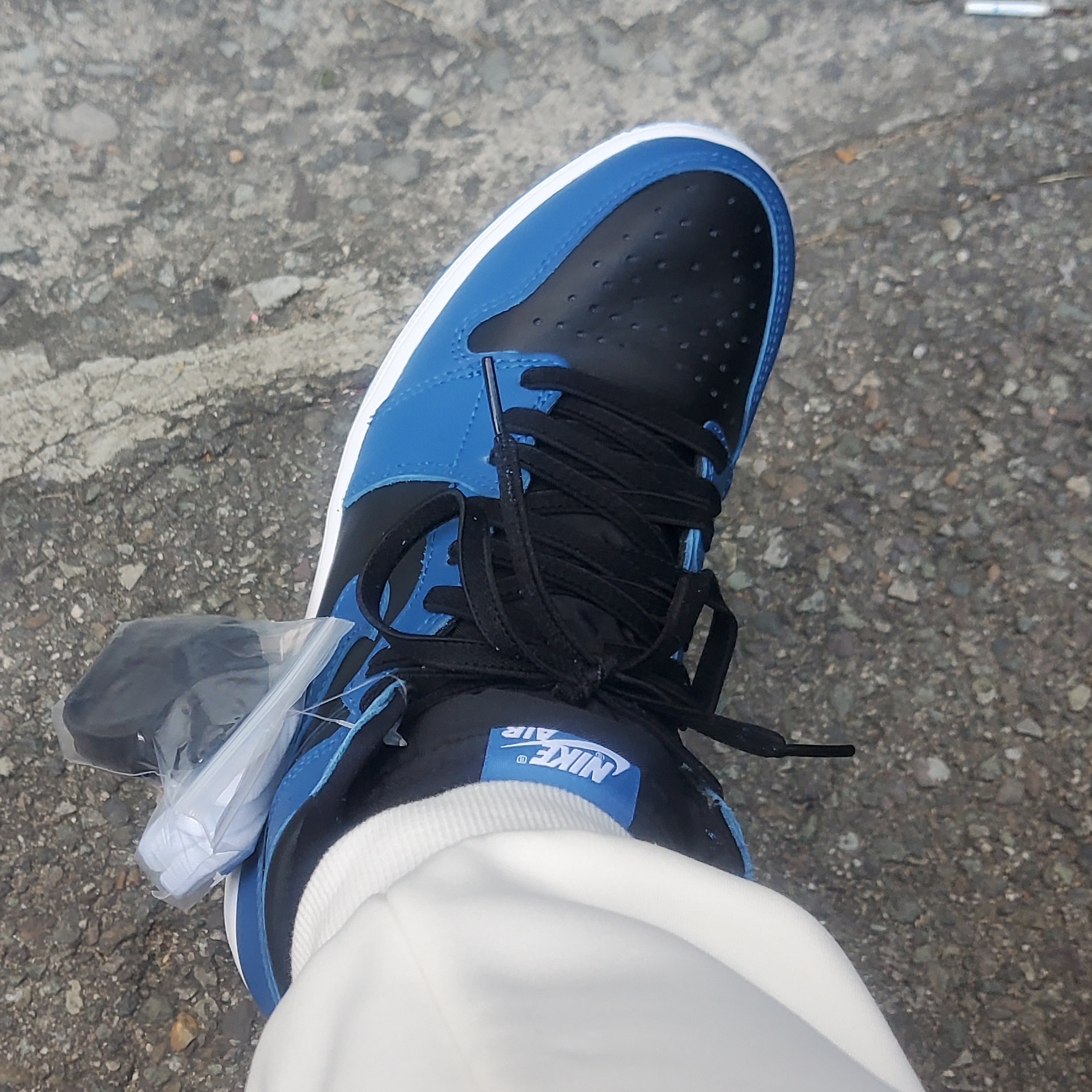 Jordan 1 Retro High OG Dark Marina Blue 착용 스타일