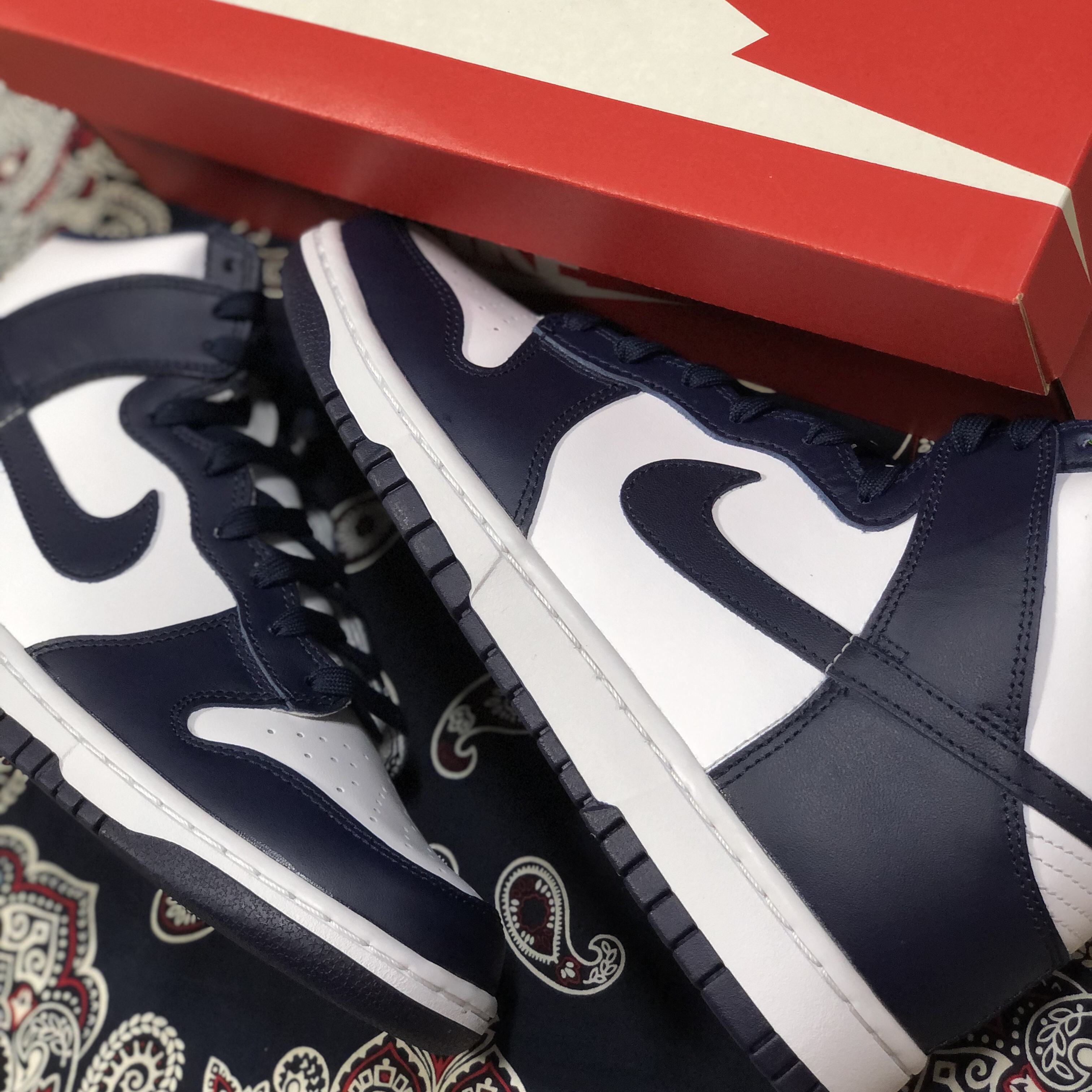 Nike Dunk High Retro Championship Navy 착용 스타일 - 1