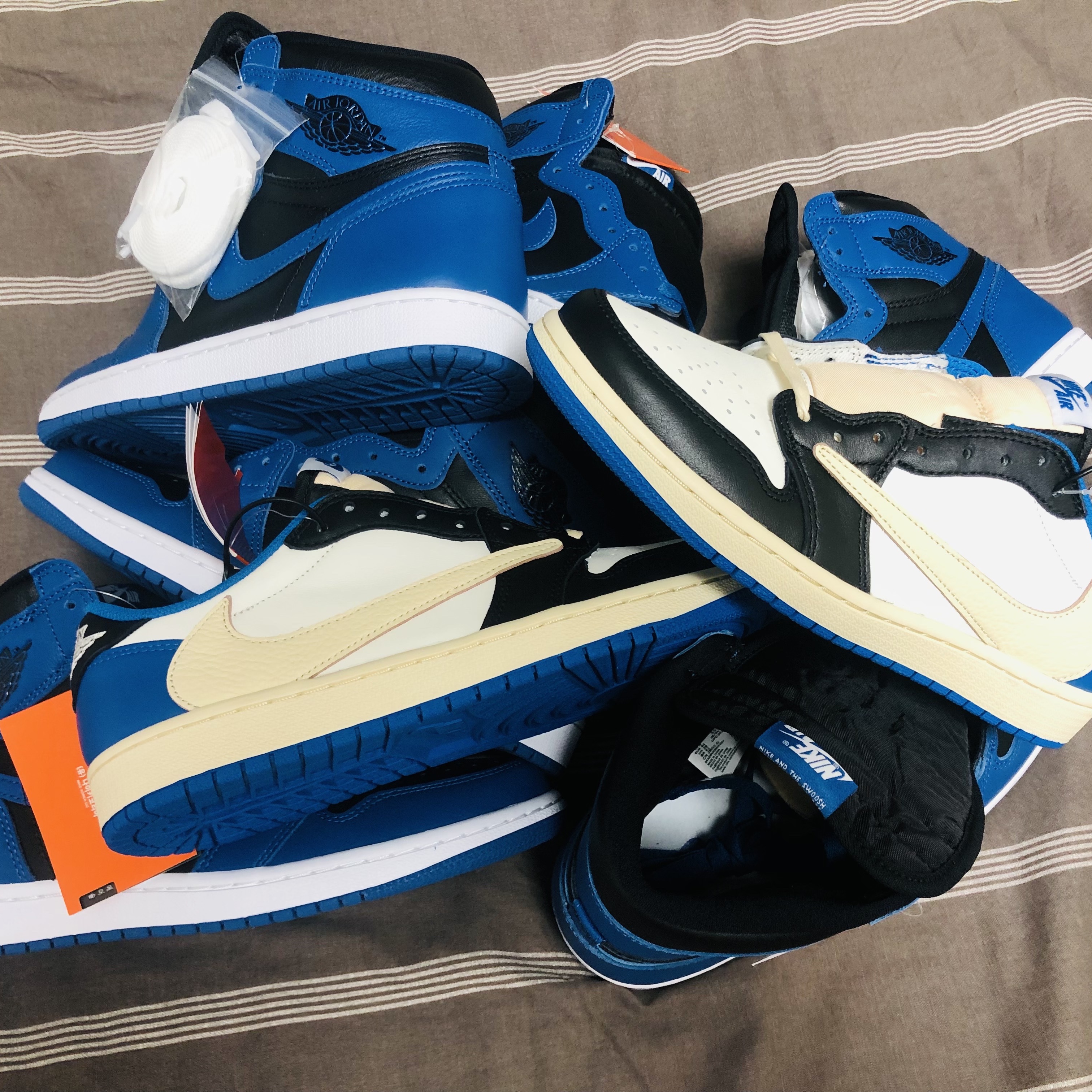 Jordan 1 x Travis Scott x Fragment Retro Low OG SP Military Blue, Jordan 1 Retro High OG Dark Marina Blue 착용 스타일