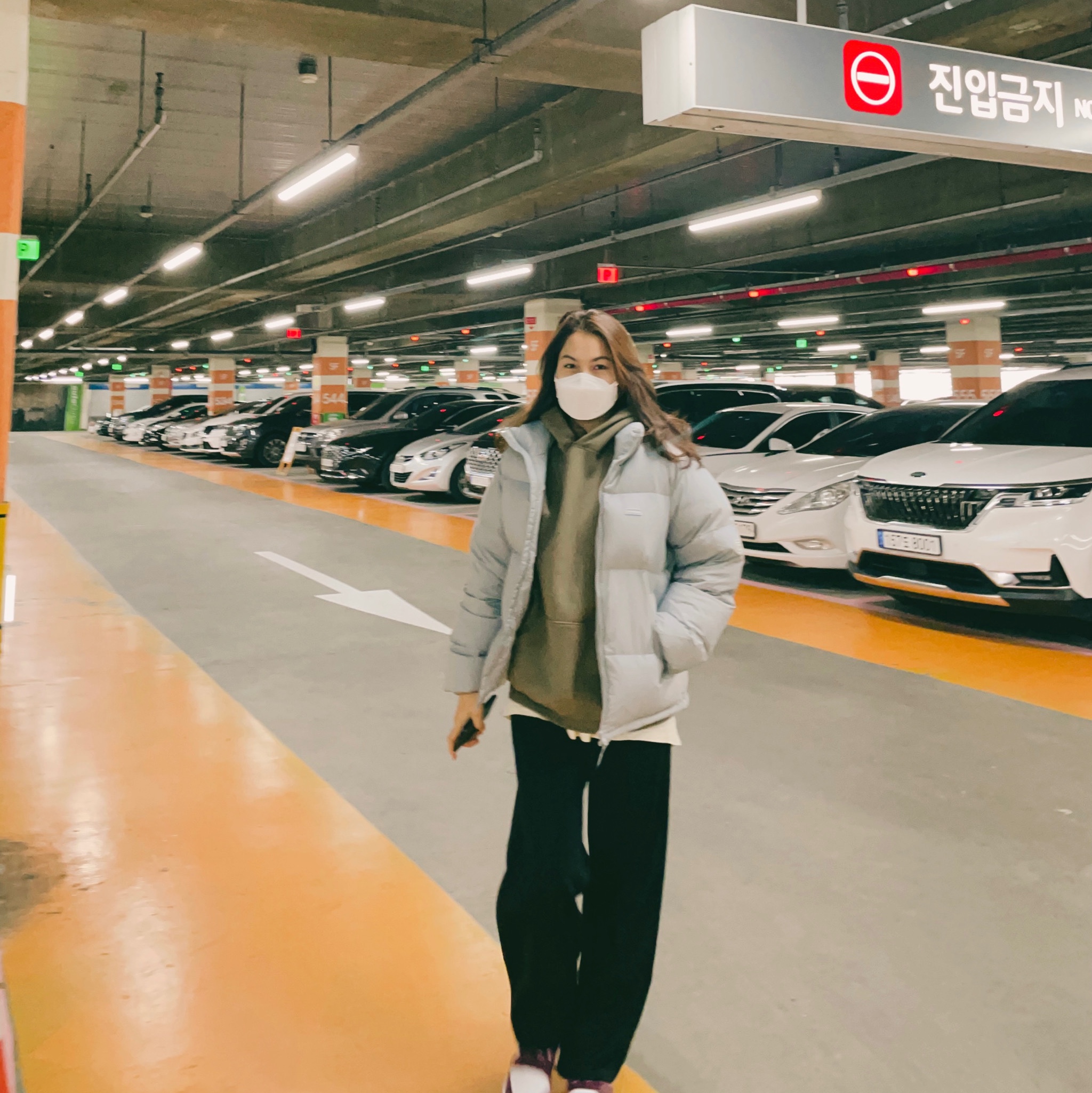 Essentials Pull-Over Hoodie Taupe - 21SS, Jordan 1 Retro High OG Bordeaux 착용 스타일 - 2