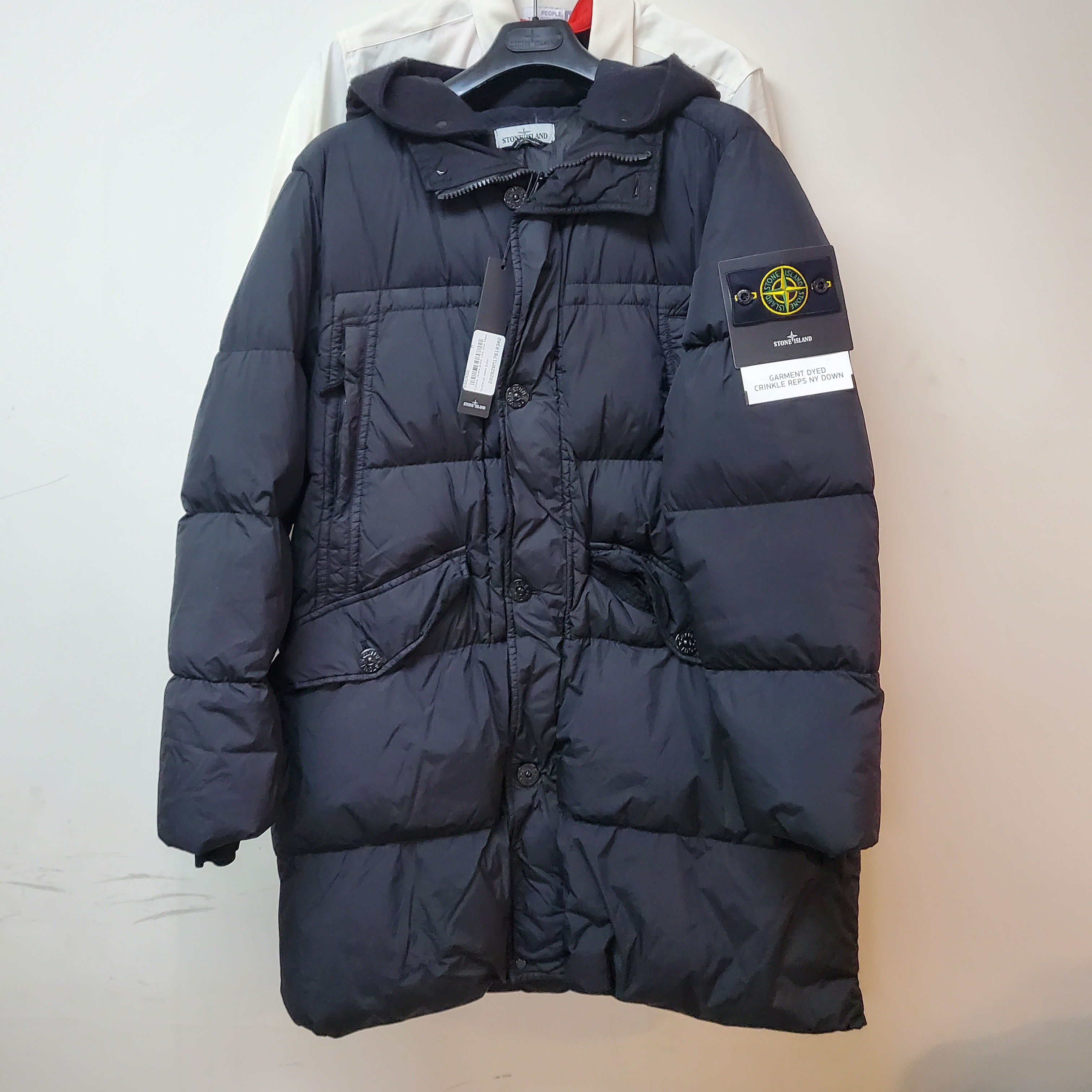 Stone Island 70123 Crinkle Reps Hooded Long Down Jacket Dark Grey - 20FW 착용 스타일 - 2