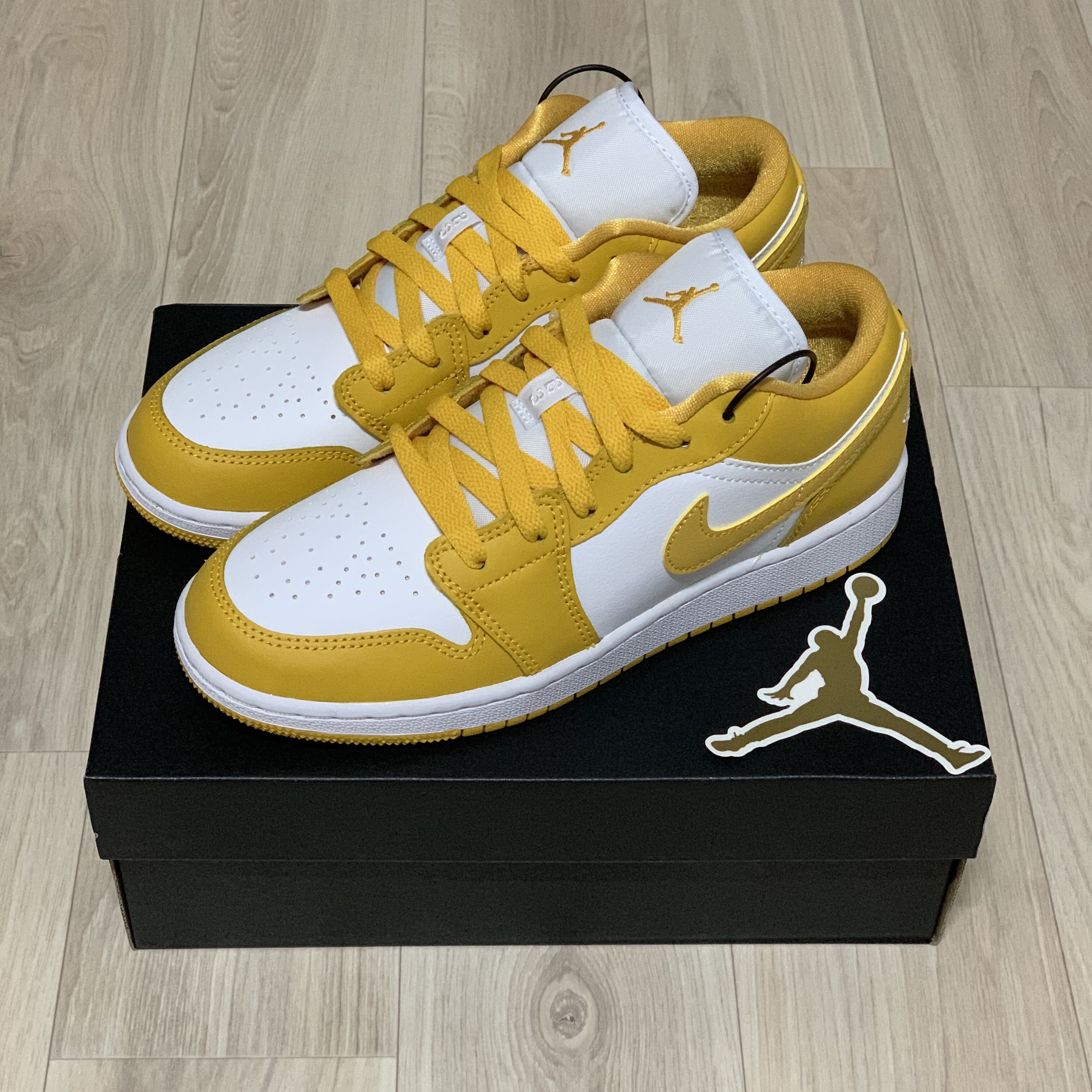 (GS) Jordan 1 Low Pollen 착용 스타일
