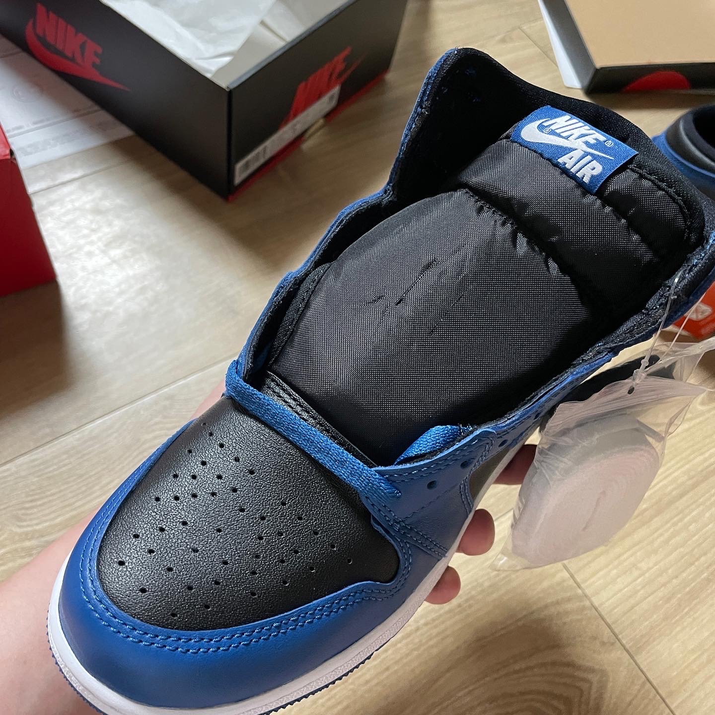 (GS) Jordan 1 Retro High OG Dark Marina Blue 착용 스타일 - 3
