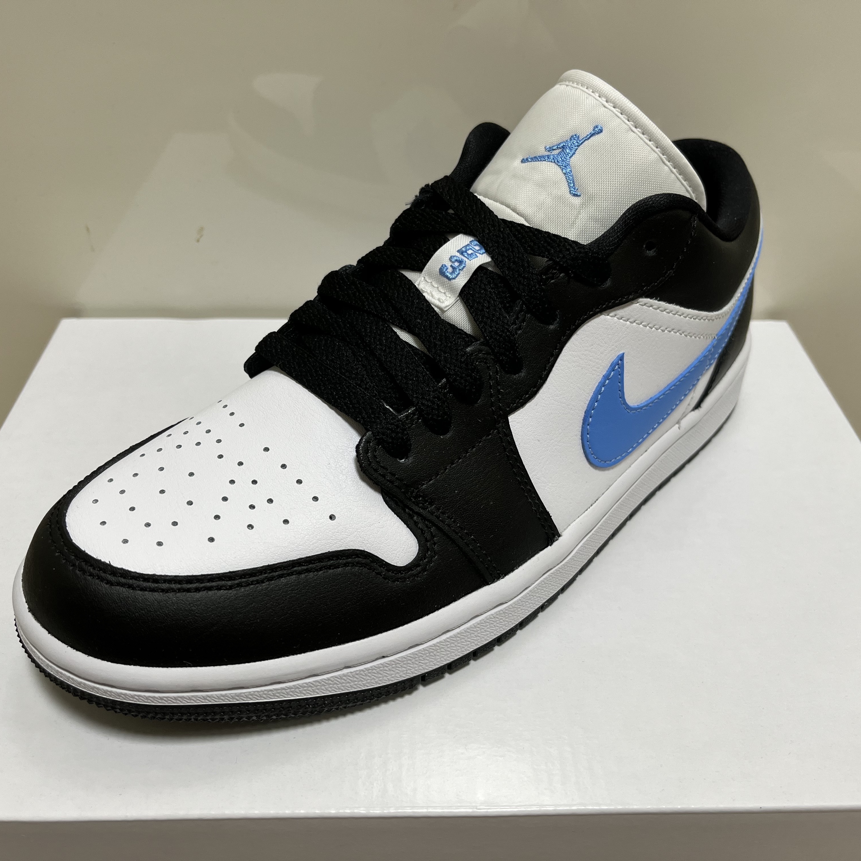 (W) Jordan 1 Low Black University Blue 착용 스타일
