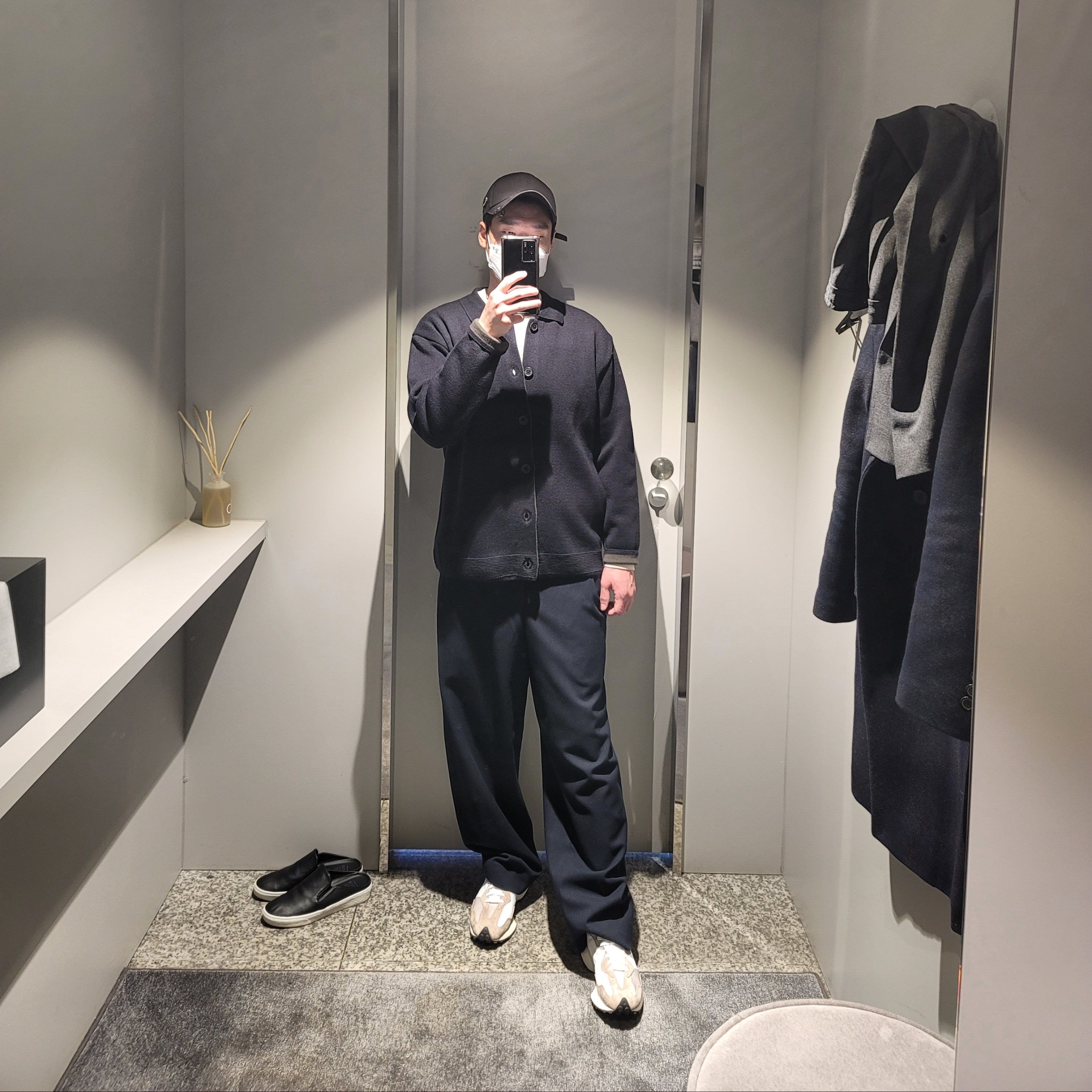 New Balance 327 Mushroom 착용 스타일
