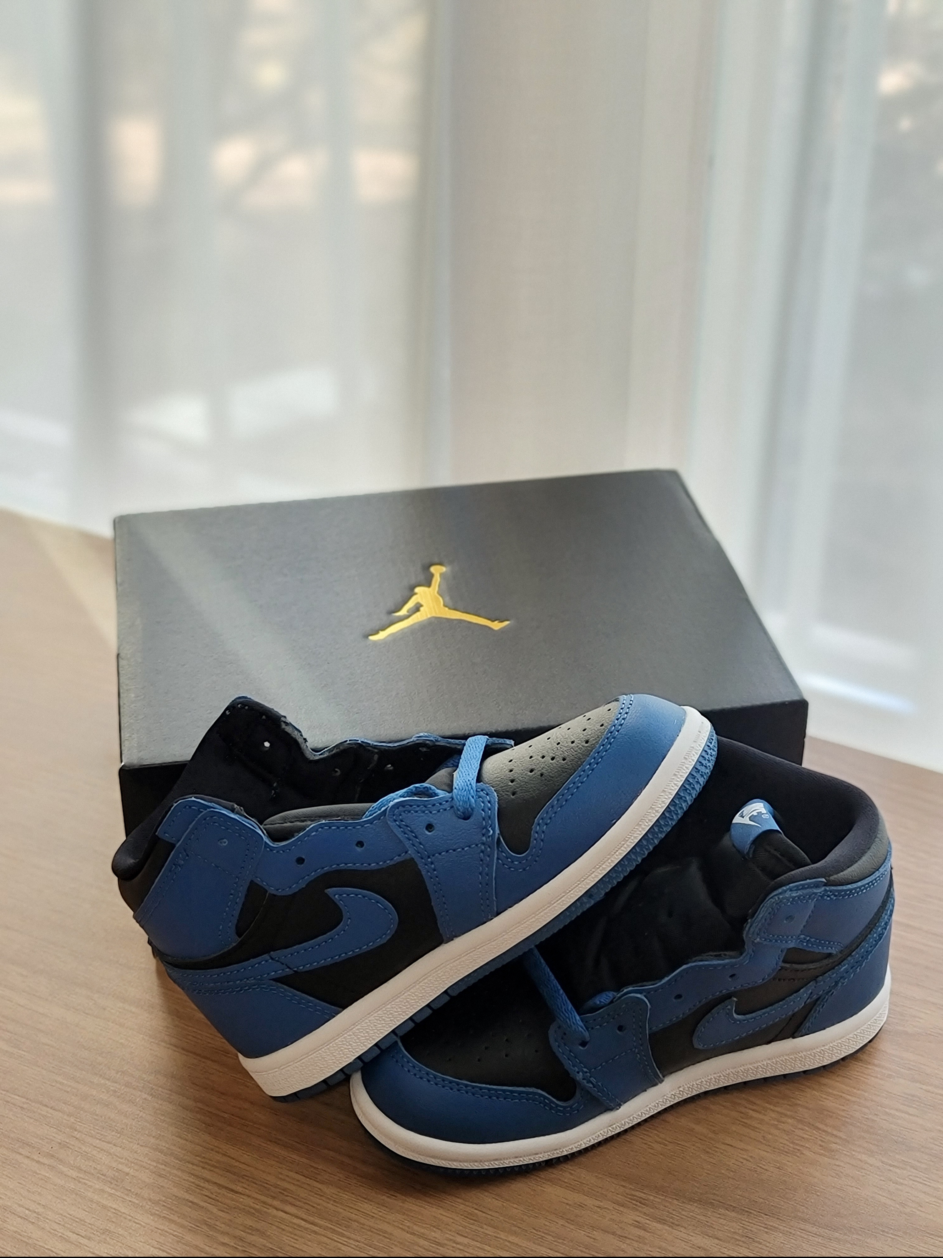 Jordan 1 Retro High OG Dark Marina Blue, (GS) Jordan 1 Retro High OG Dark Marina Blue 착용 스타일 - 2