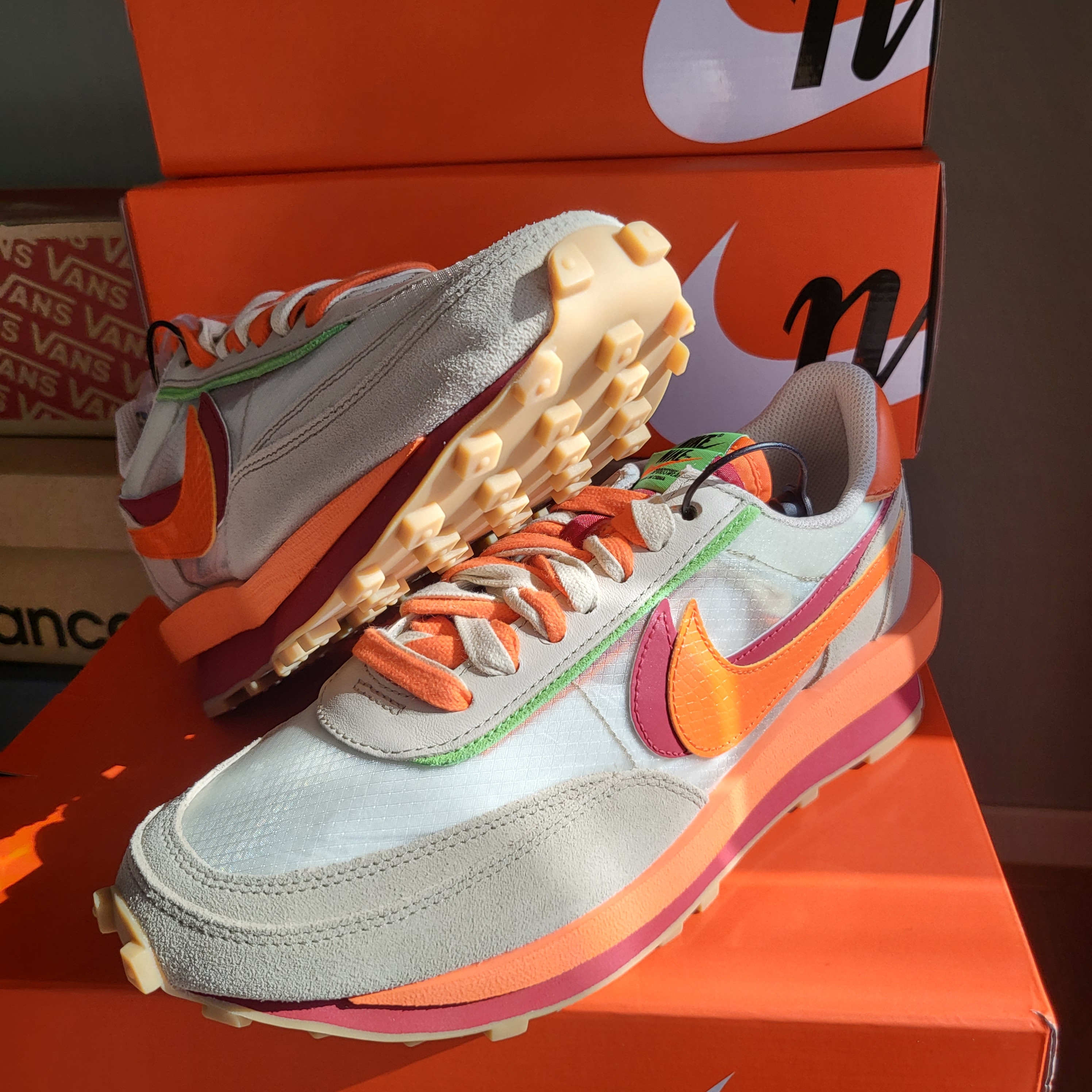 Nike x Sacai x Clot LDWaffle Orange Blaze 착용 스타일 - 2