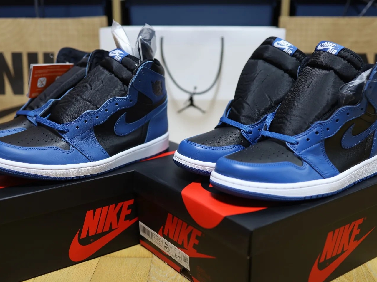 Jordan 1 Retro High OG Dark Marina Blue, Jordan 1 Retro High OG Patent Bred 착용 스타일 - 1