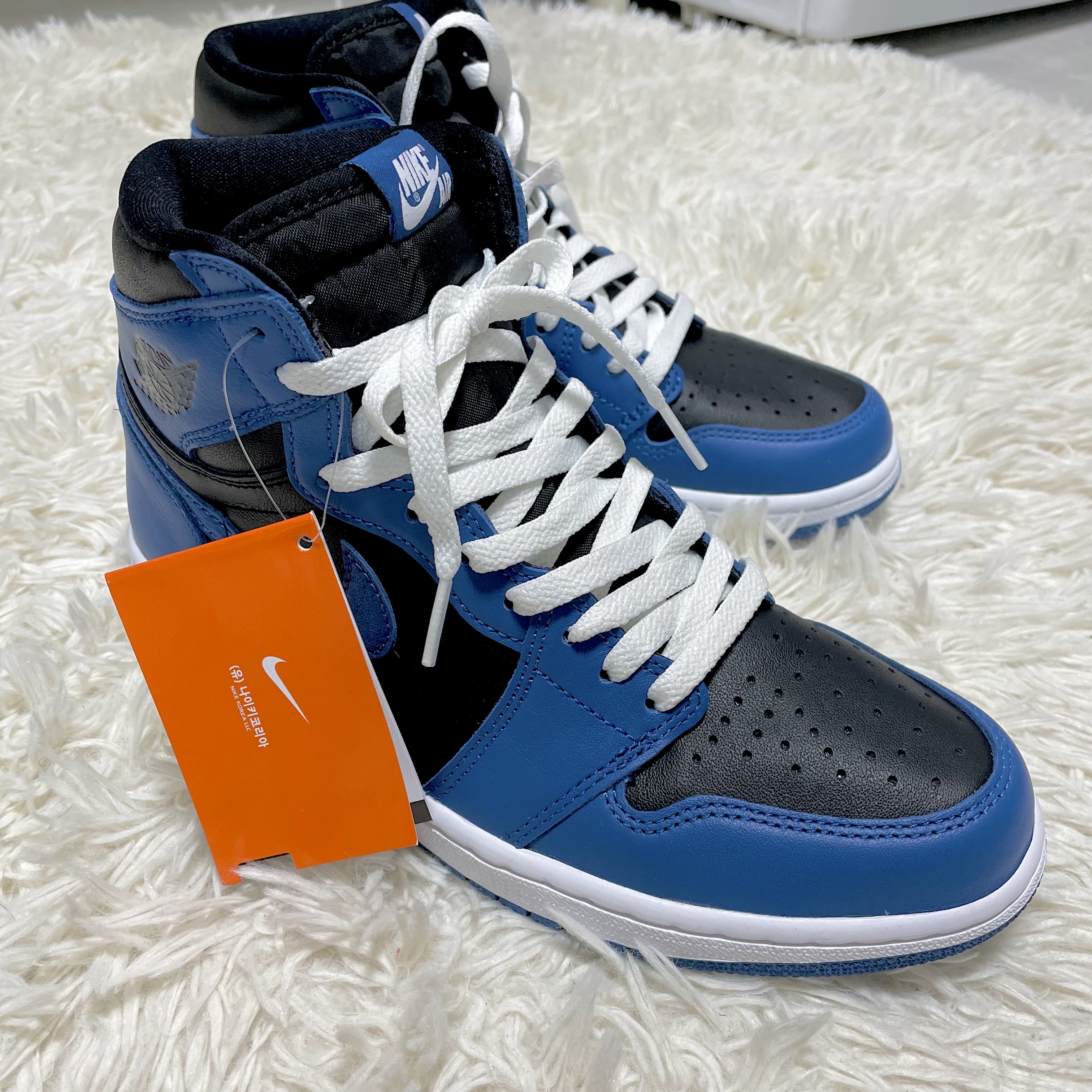 Jordan 1 Retro High OG Dark Marina Blue 착용 스타일