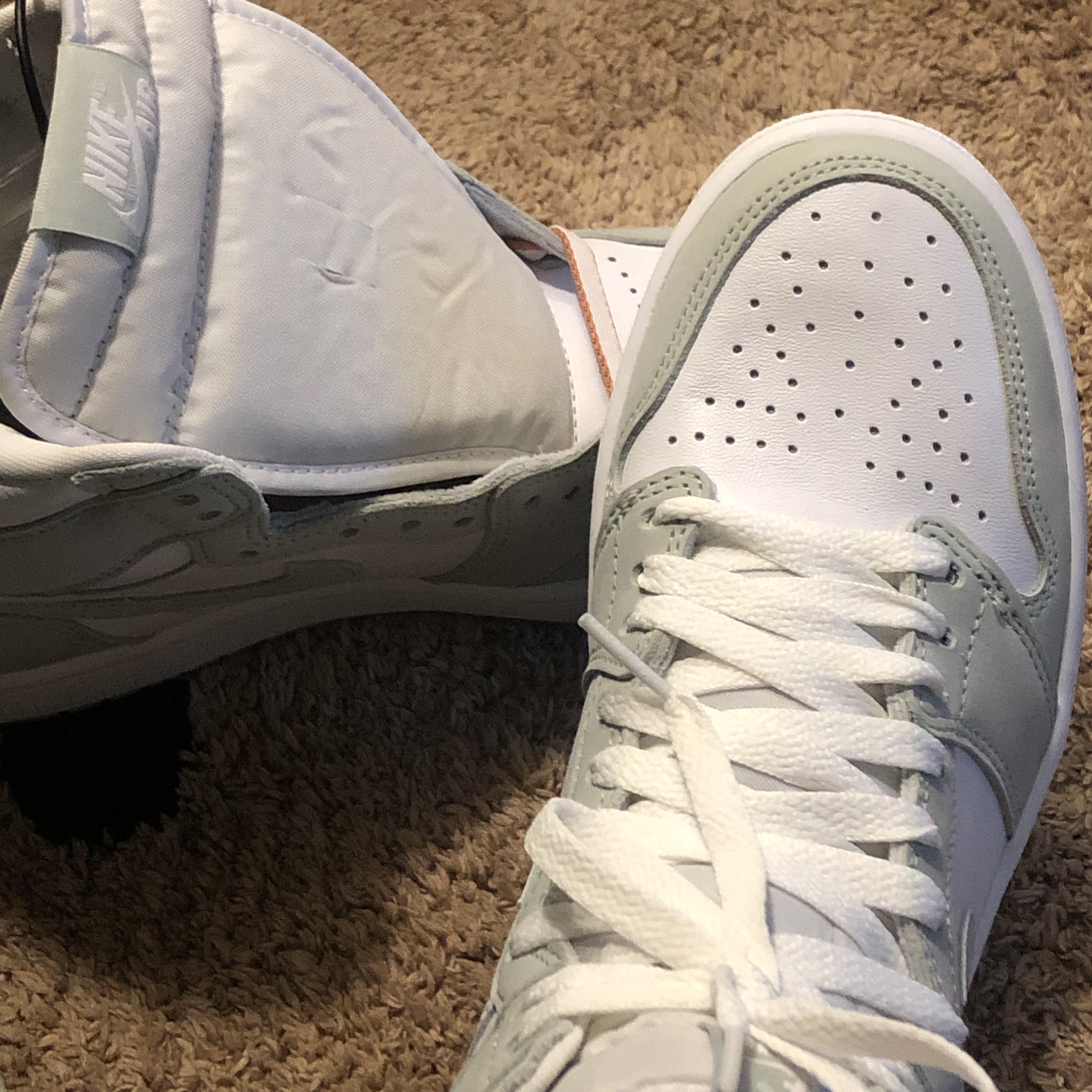 (W) Jordan 1 Retro High OG Seafoam 착용 스타일 - 1
