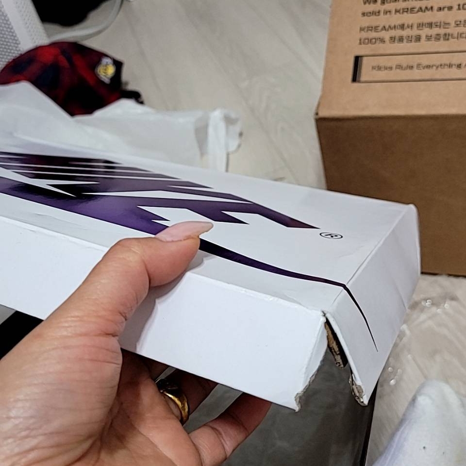 (W) Jordan 1 High OG Court Purple 착용 스타일 - 2