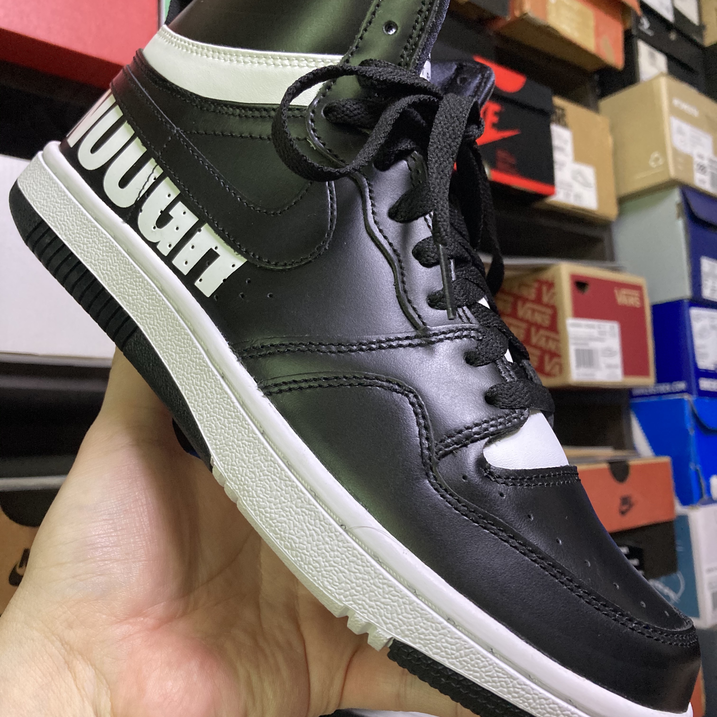 Nike x Goodenough x Fragment Court Force Mid SP Black White 착용 스타일 - 1