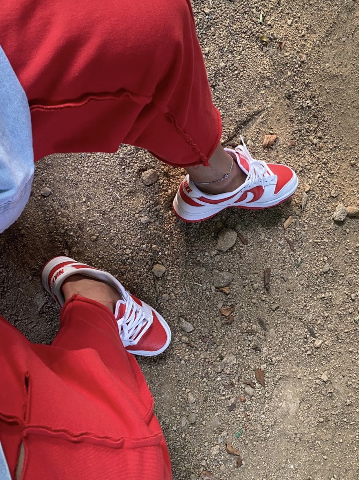 Nike Dunk Low Retro Championship Red 착용 스타일