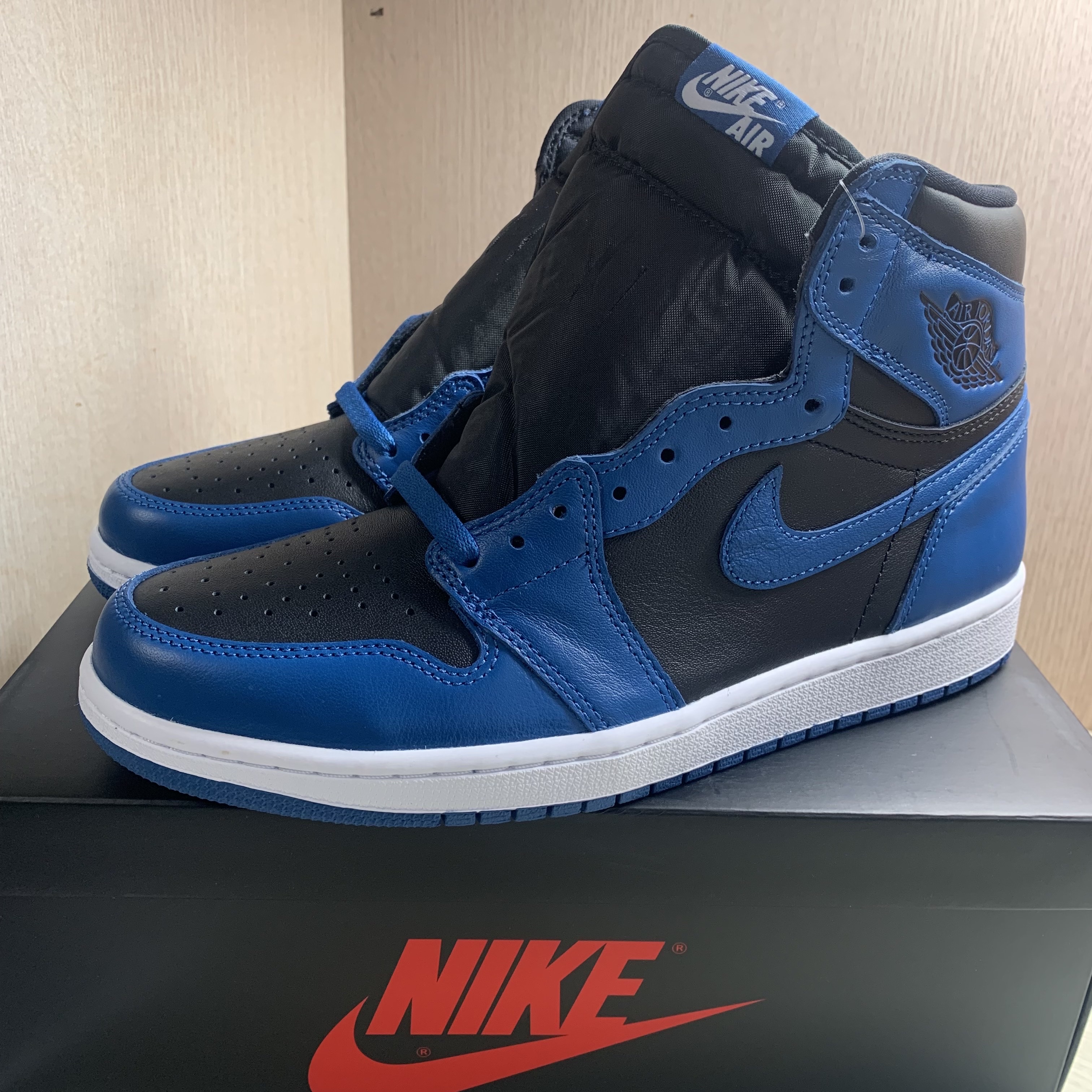 Jordan 1 Retro High OG Dark Marina Blue 착용 스타일